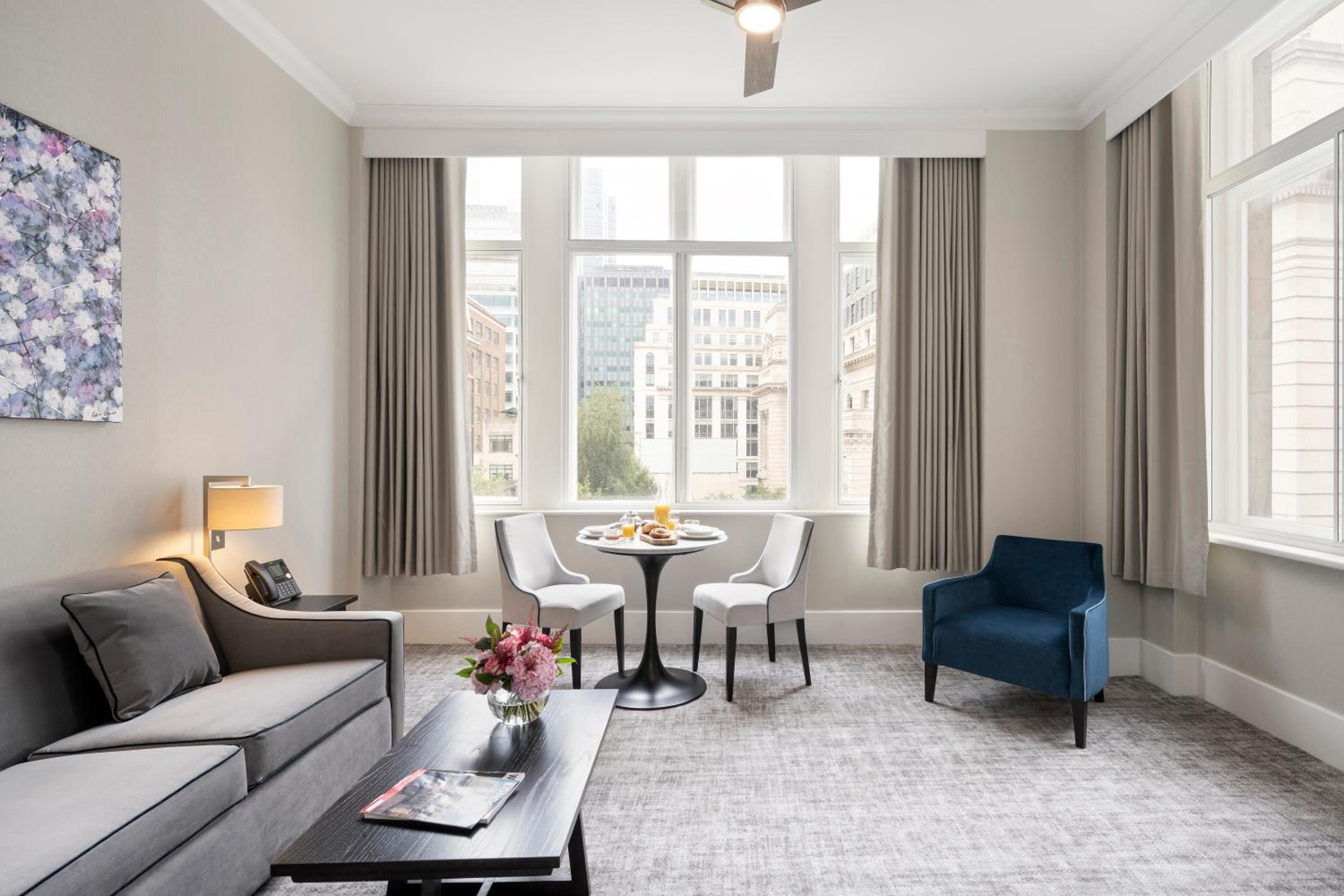 Family Apartment with Kitchen, City View