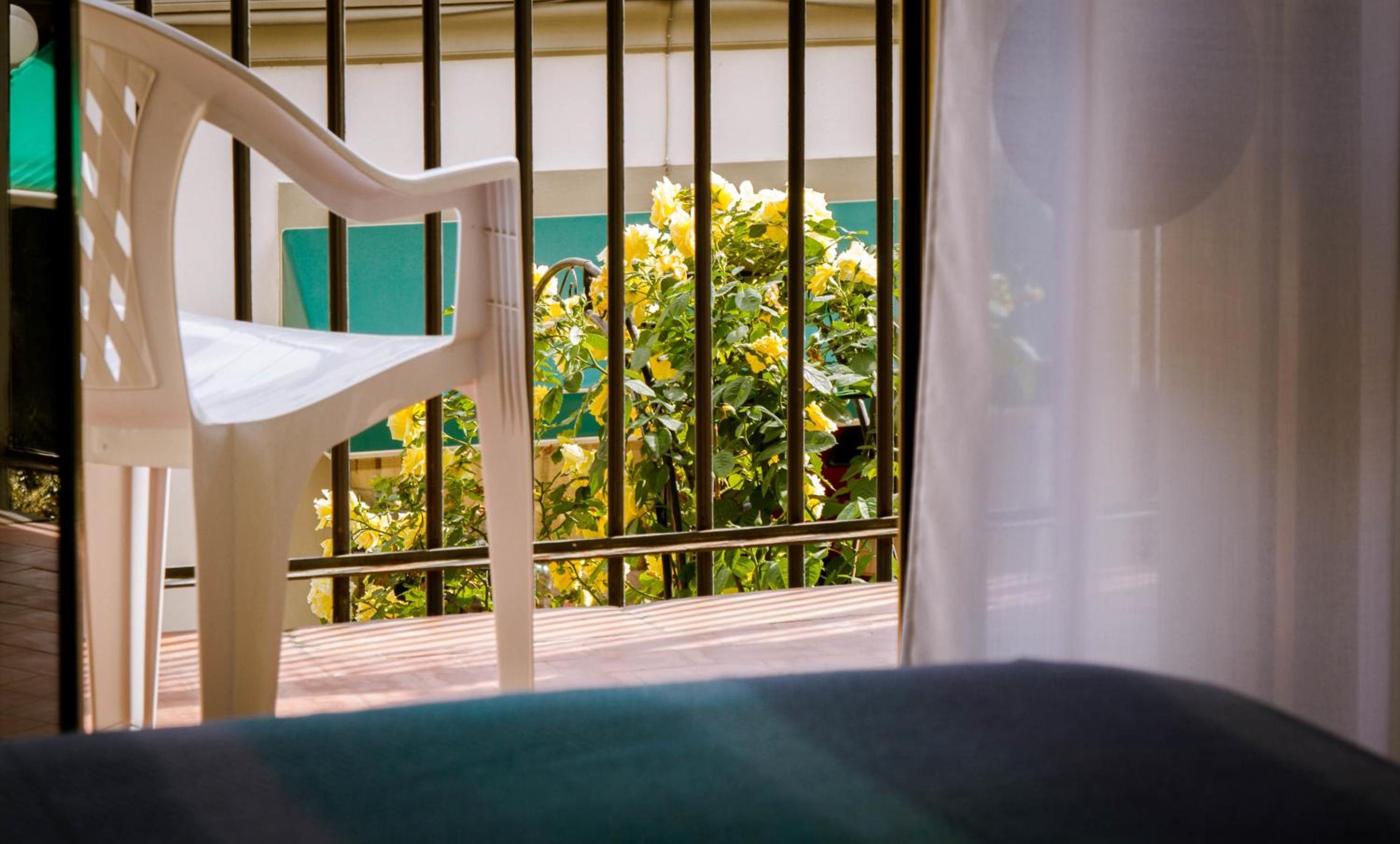 Classic Double or Twin Room with Balcony photo 2
