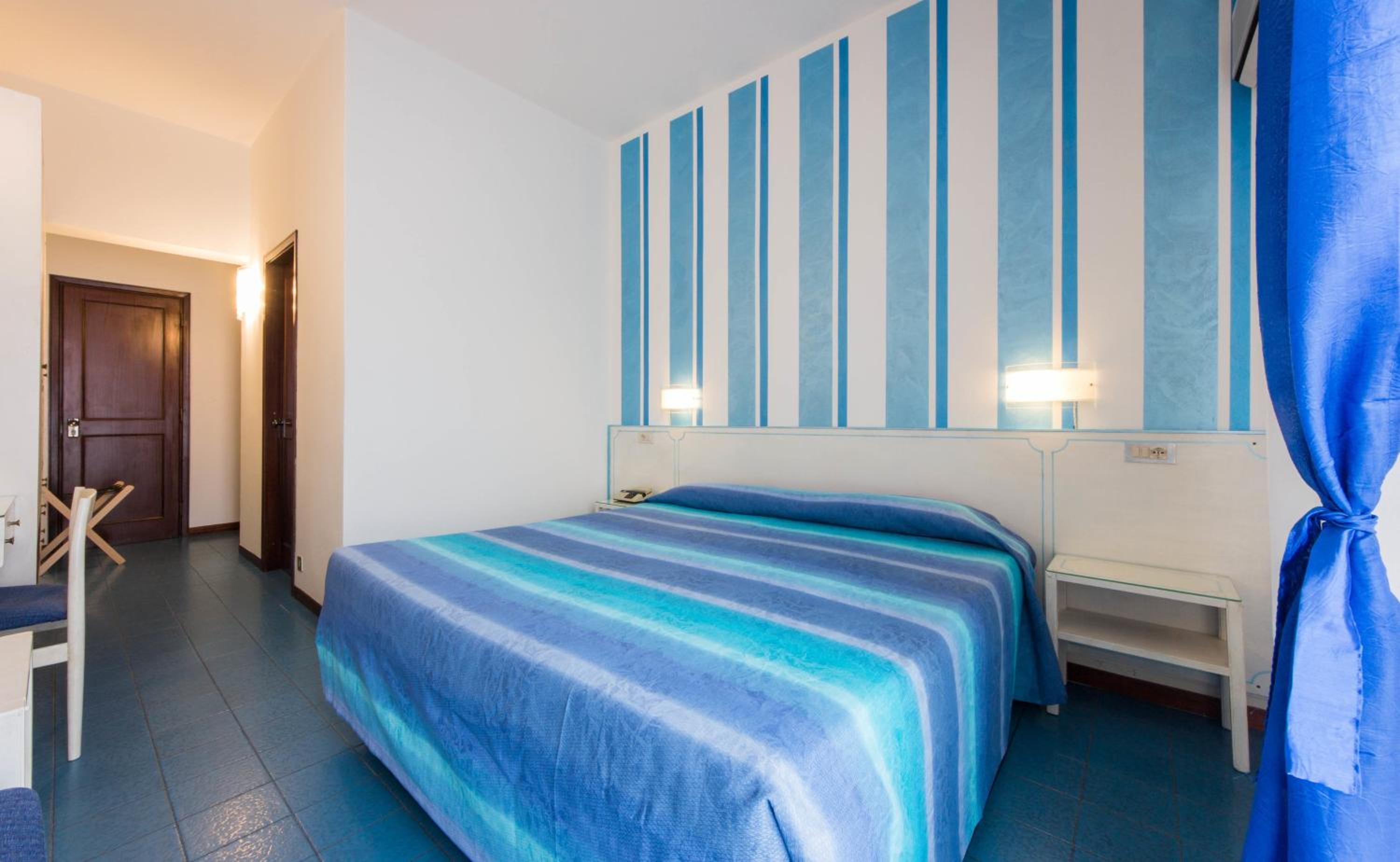 Standard Double or Twin Room with Balcony photo 3