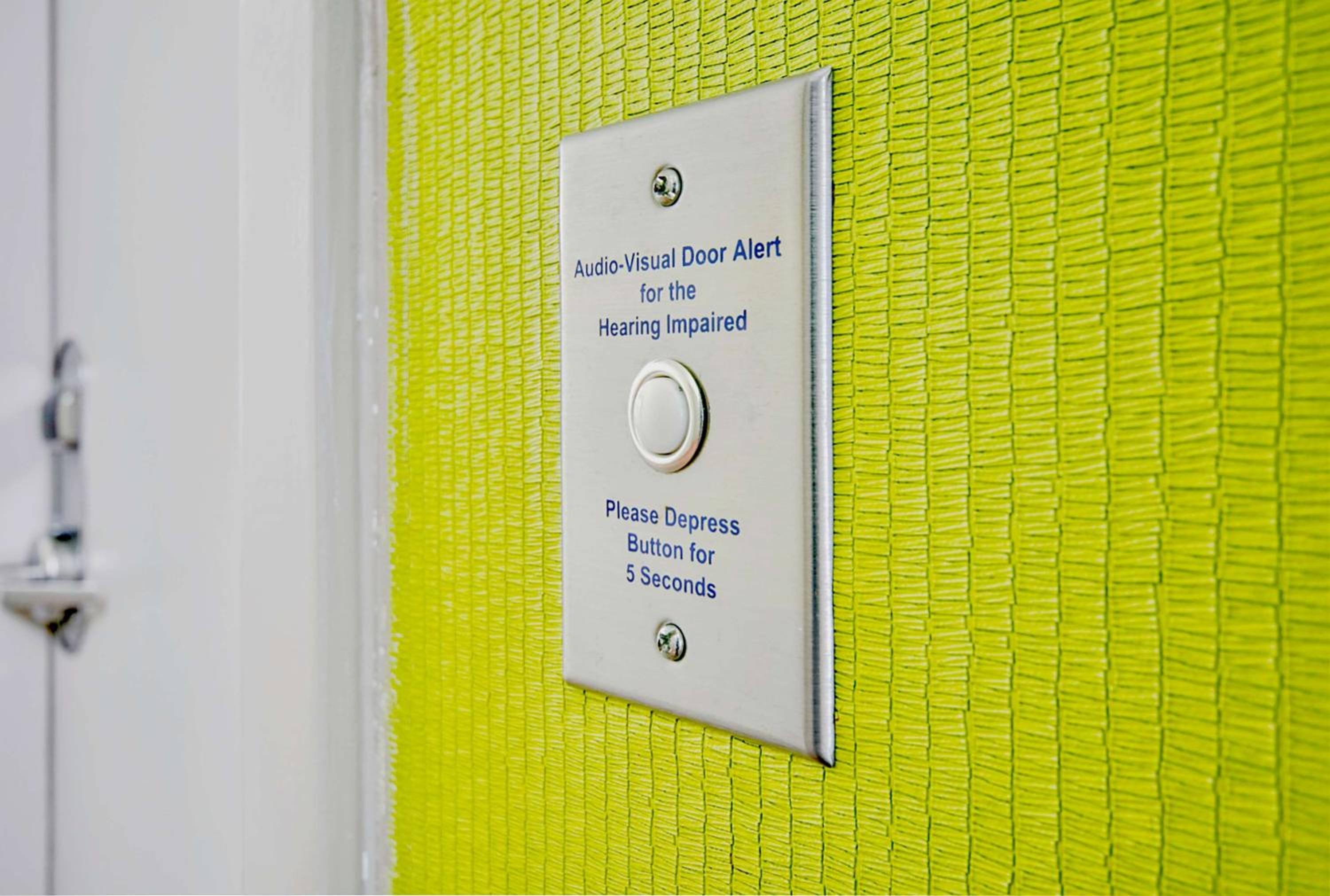 King Studio Suite - Hearing Access/Non-Smoking