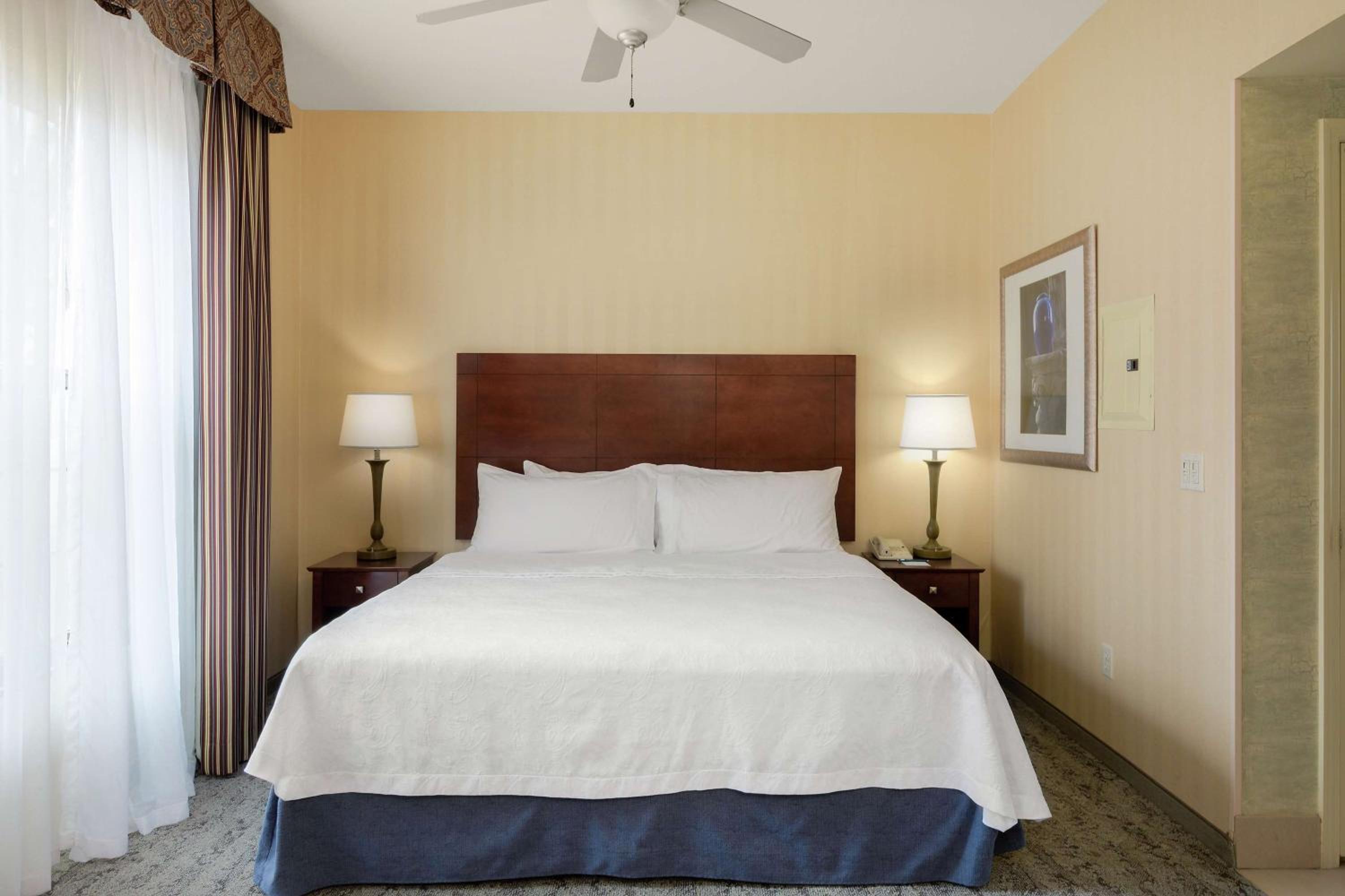 King Studio Suite - Non-Smoking - Photo 1