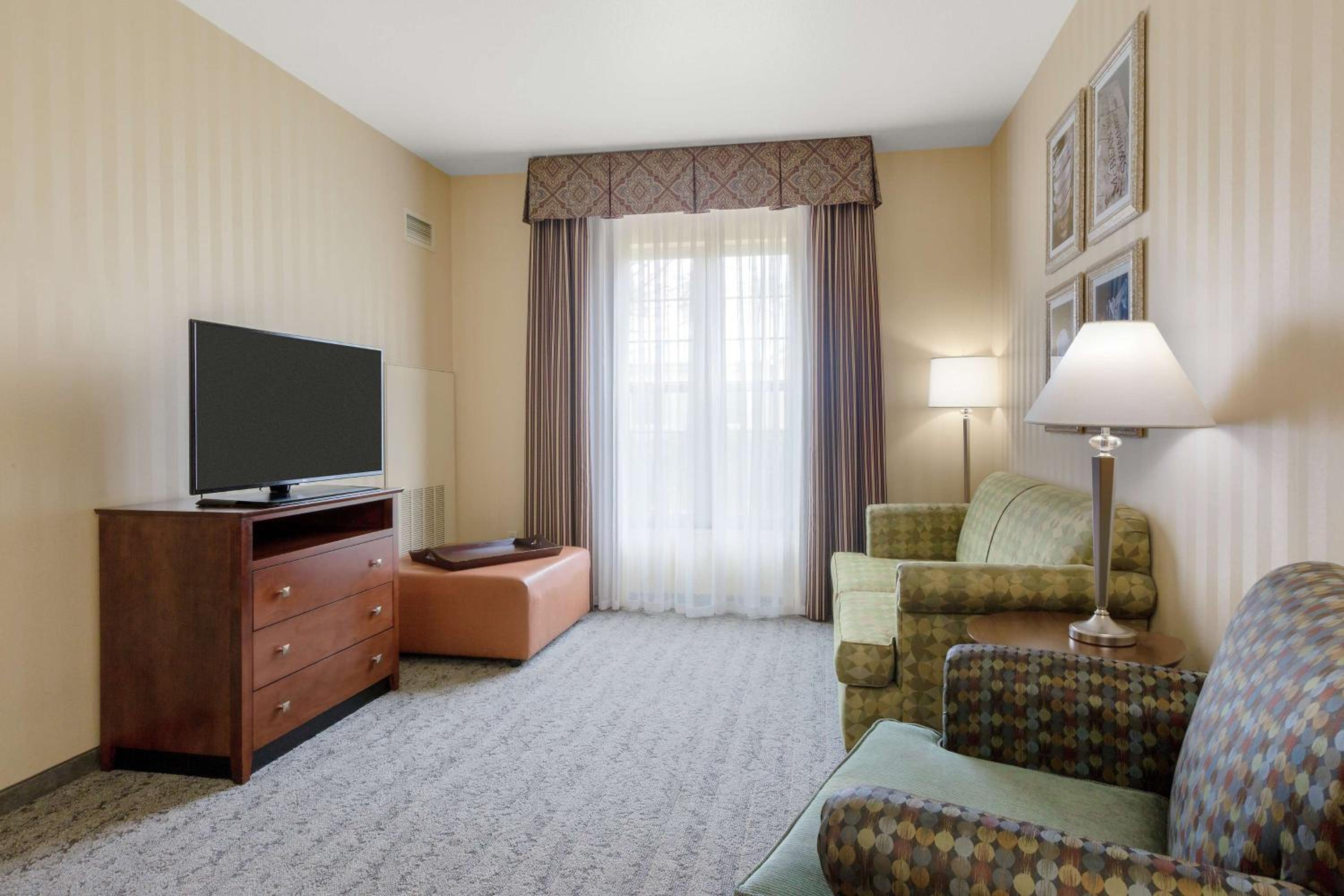 One-Bedroom King Suite - Non-Smoking - Photo 5