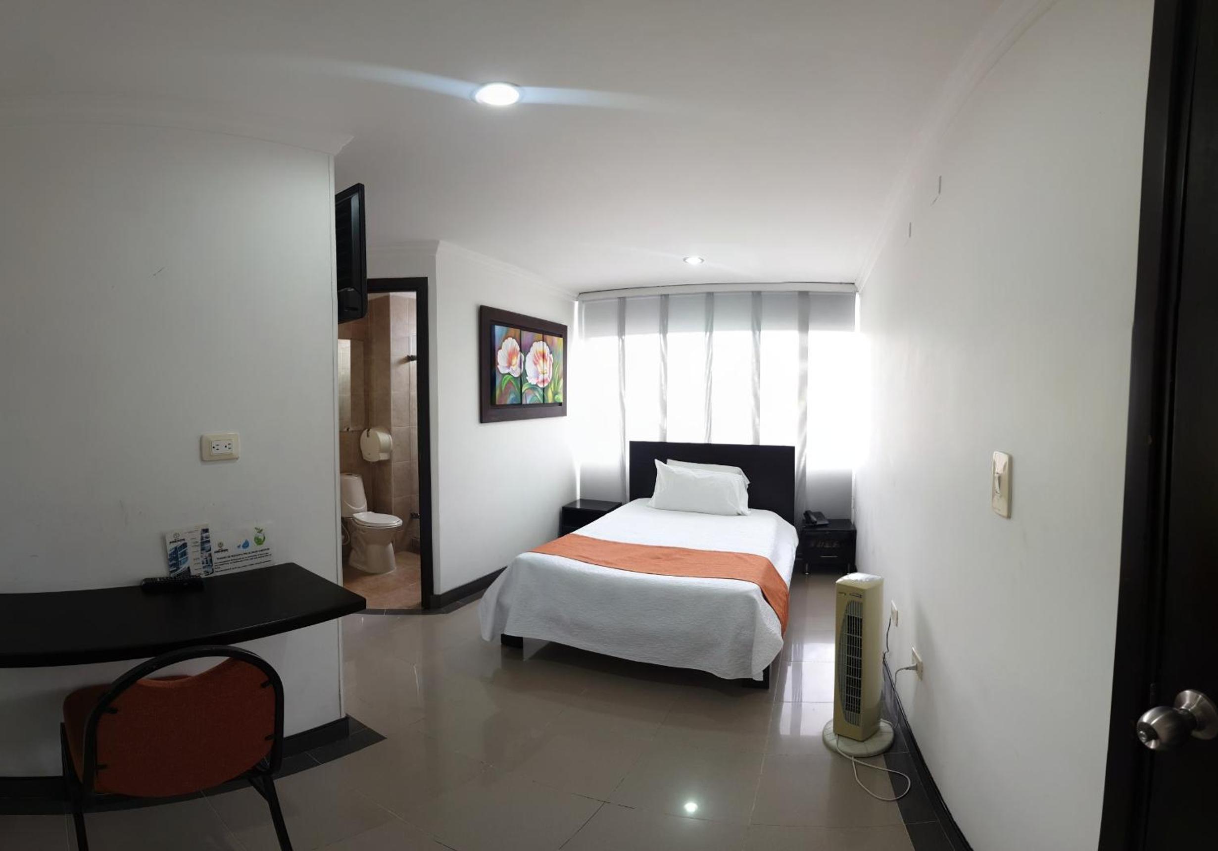 Single Room photo 2