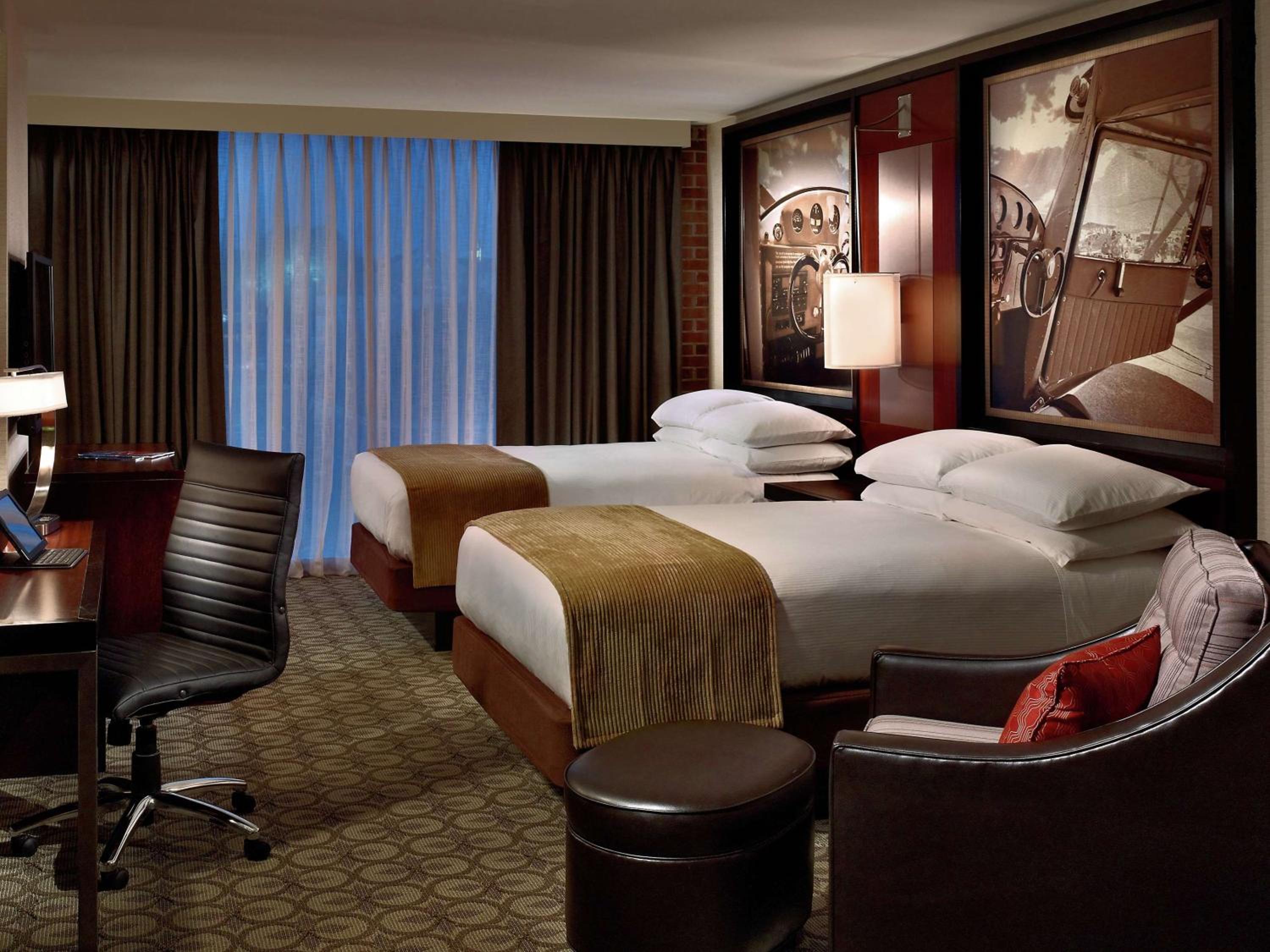 Double Room with Two Double Beds - Non-Smoking - Photo 2