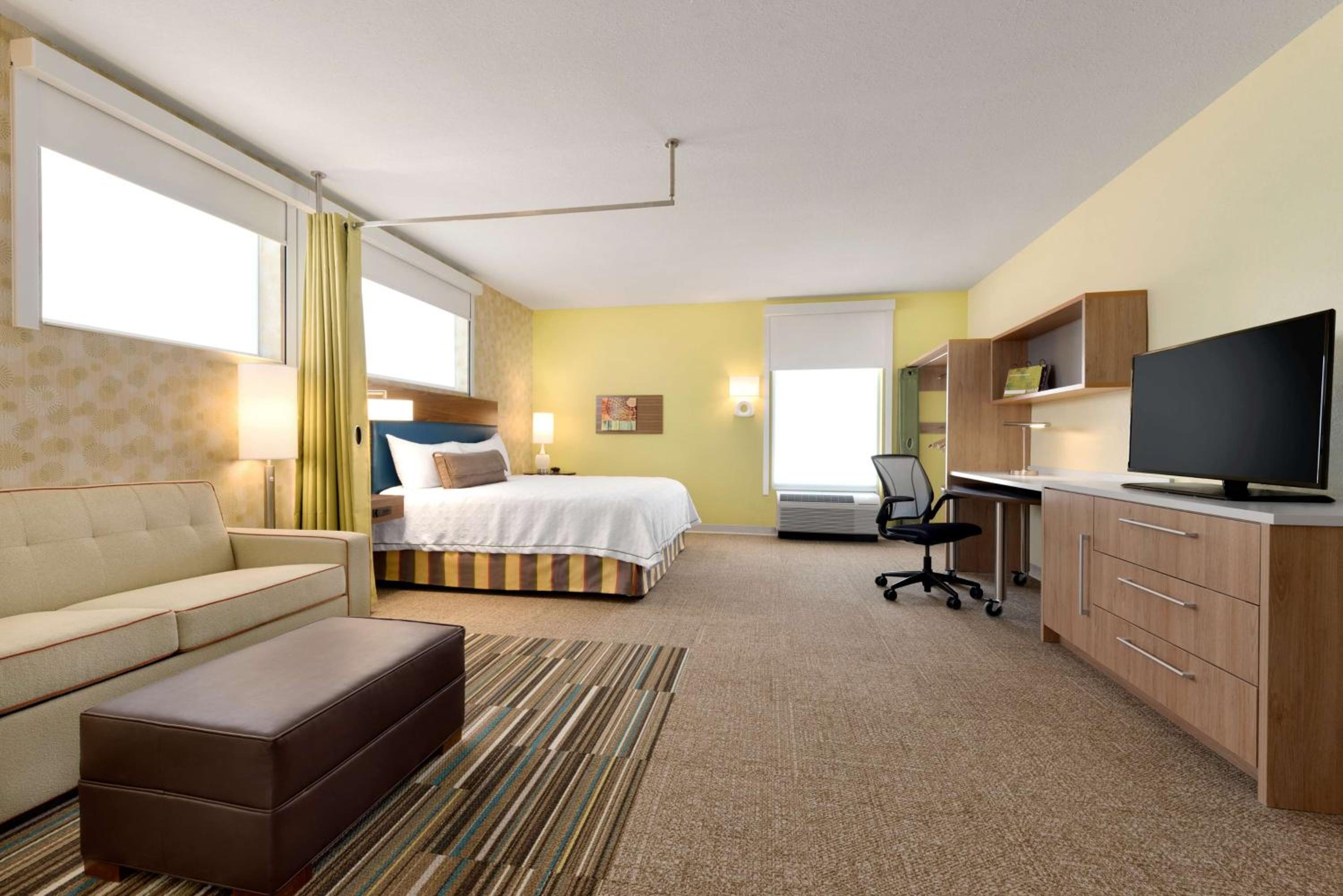 King Studio Suite - Hearing Access/Non-Smoking photo 2
