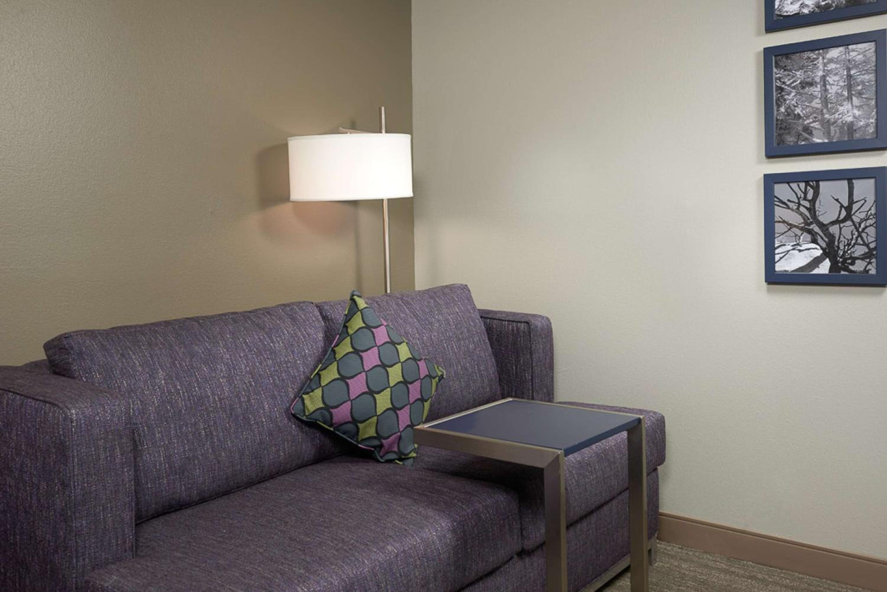 King Room with Sofa Bed and Study - Non-Smoking - Photo 2