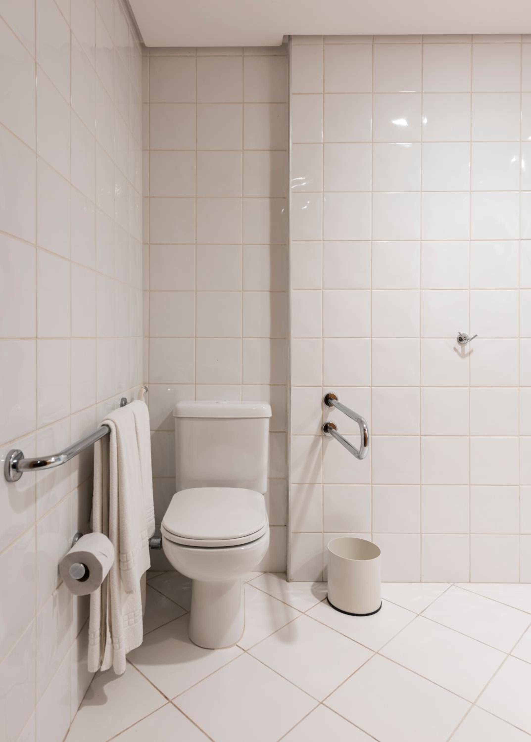 Double Room - Disability Access photo 2