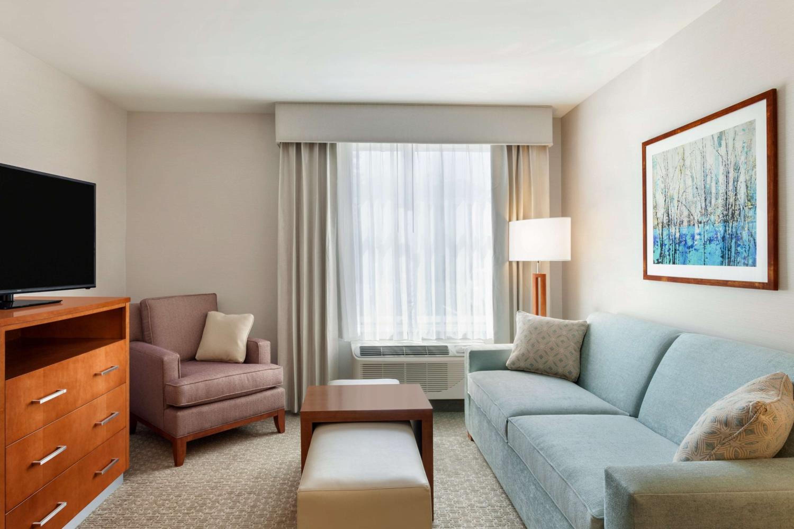 One-Bedroom King Suite photo 3
