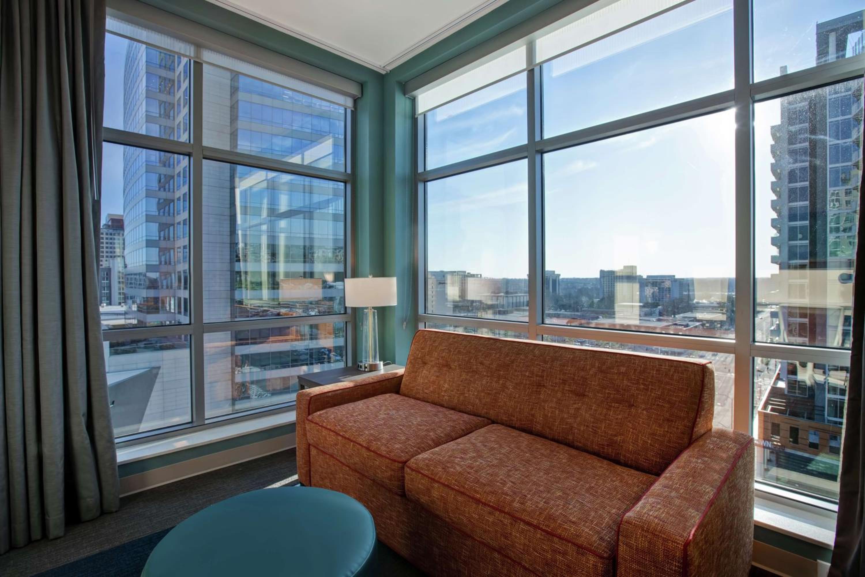 King Studio Suite - Non-Smoking - Photo 7