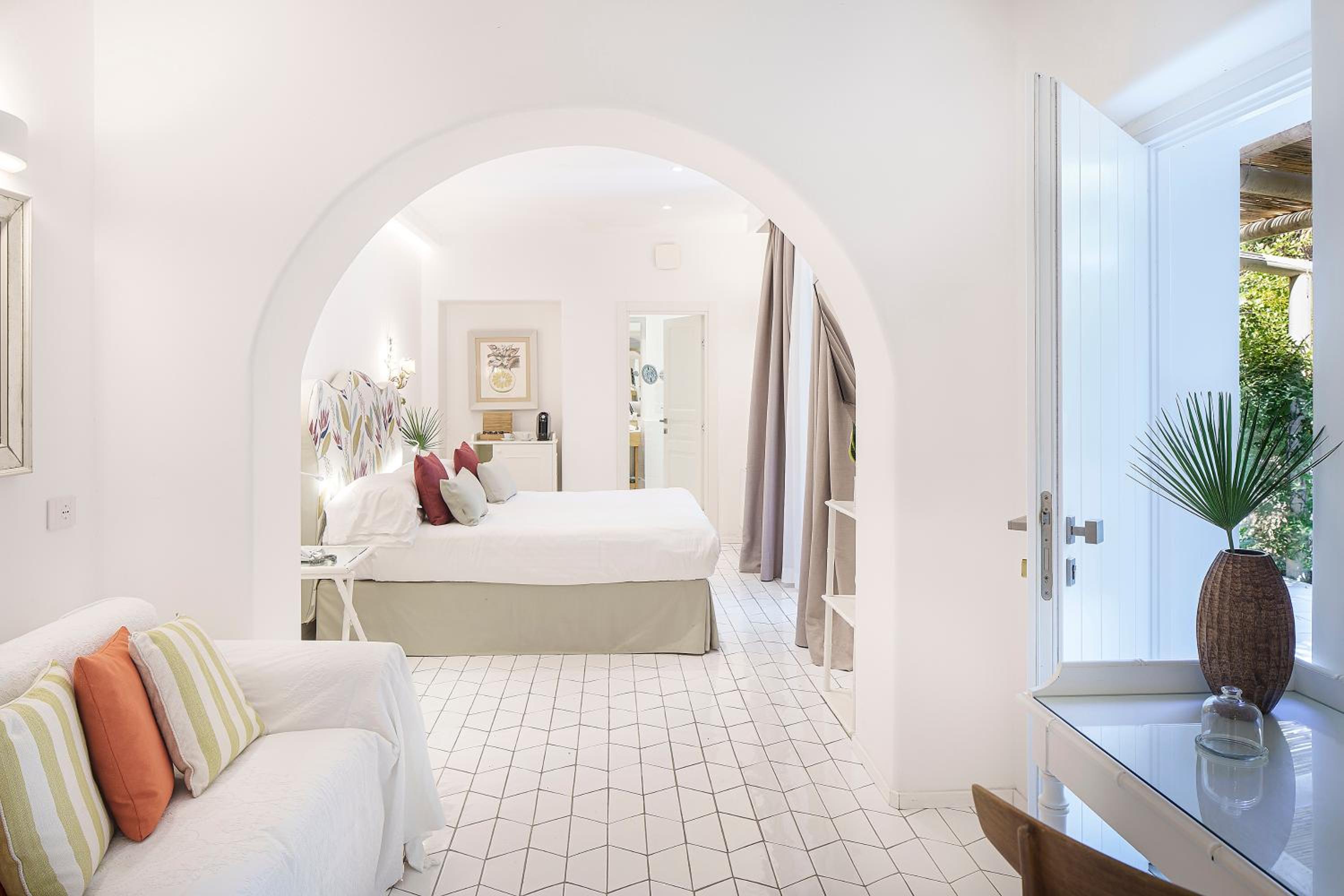 Junior Suite with Garden View