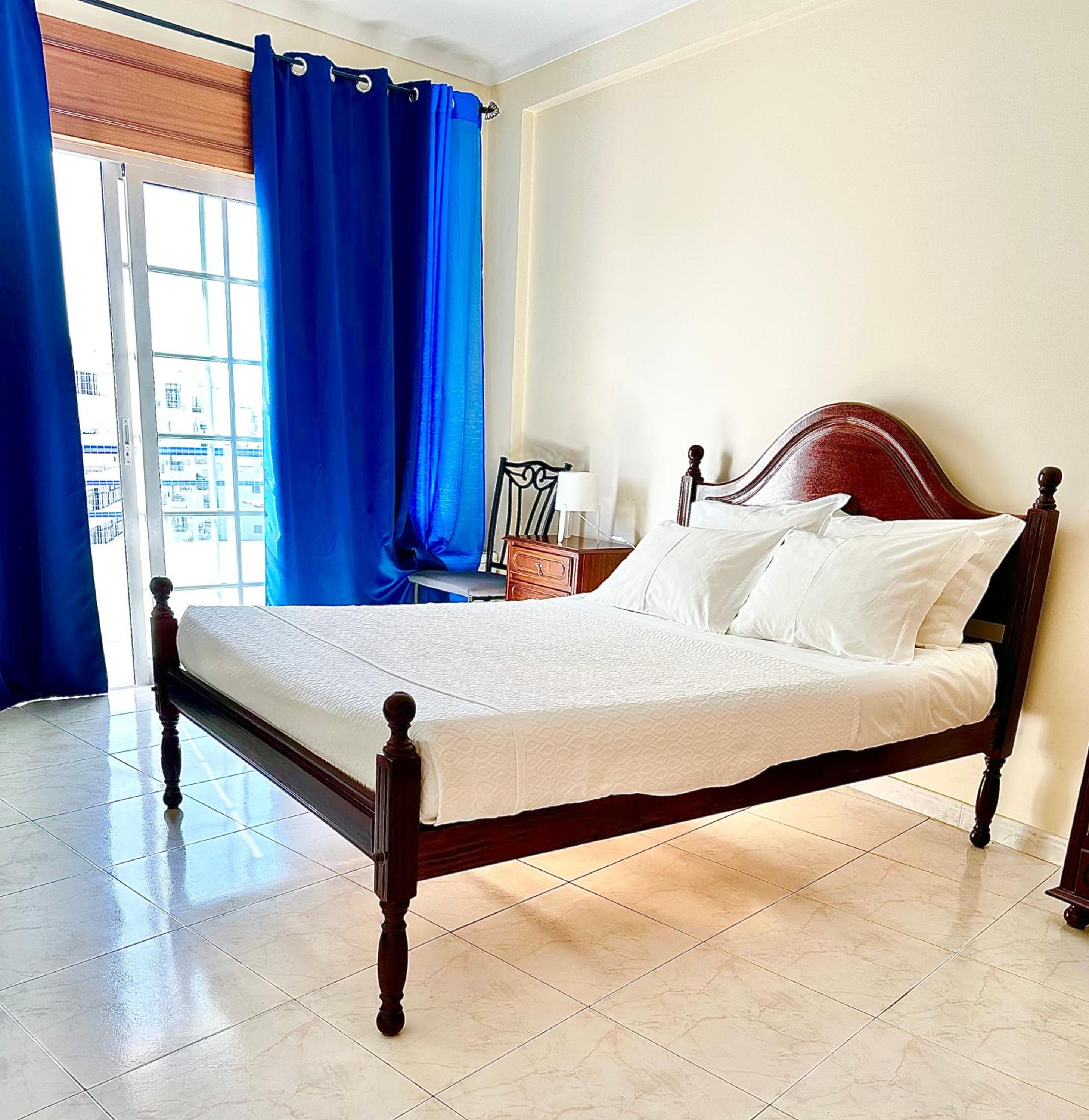 Two-Bedroom Deluxe Apartment with Balcony photo 1