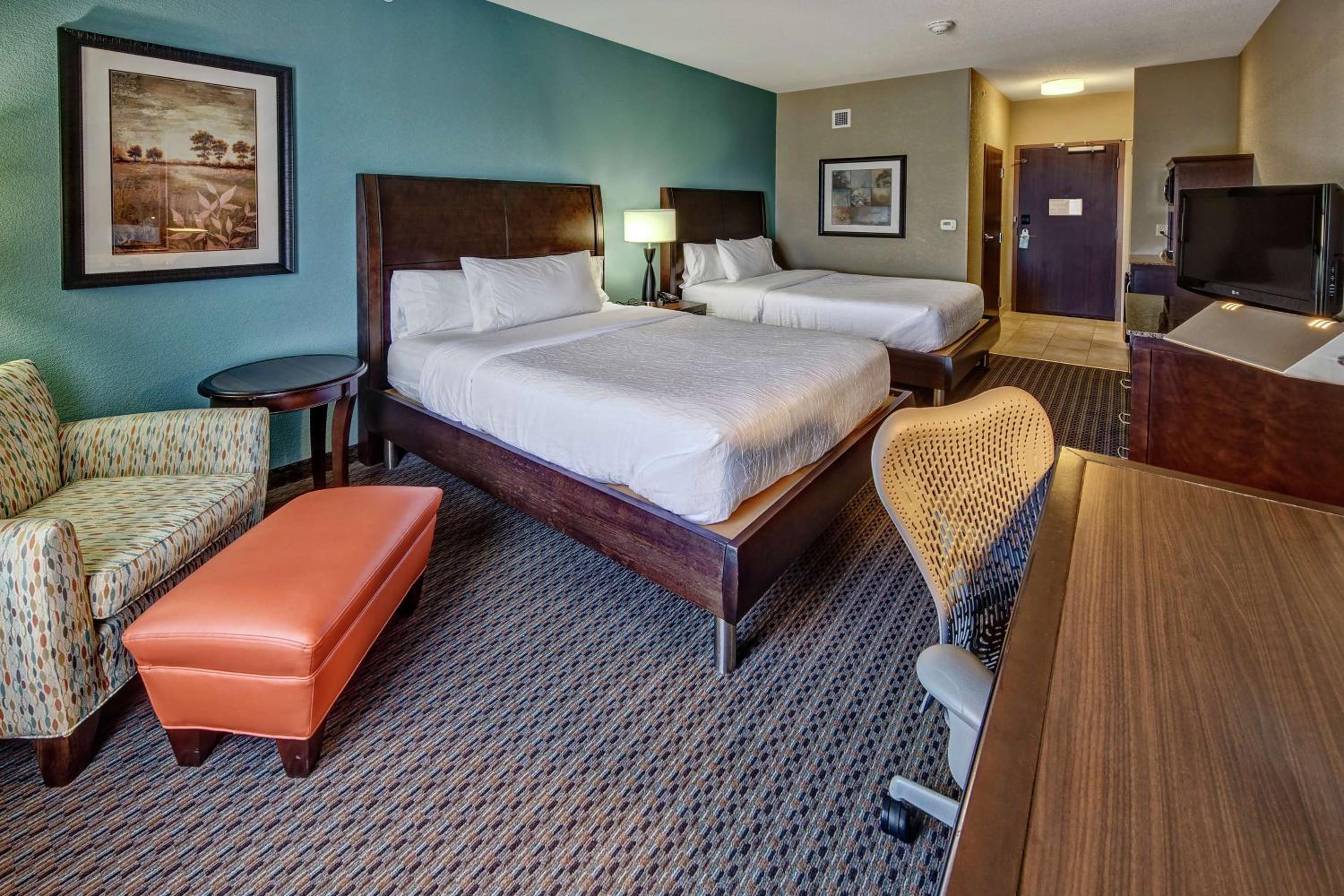 Queen Room with Two Queen Beds - Photo 1