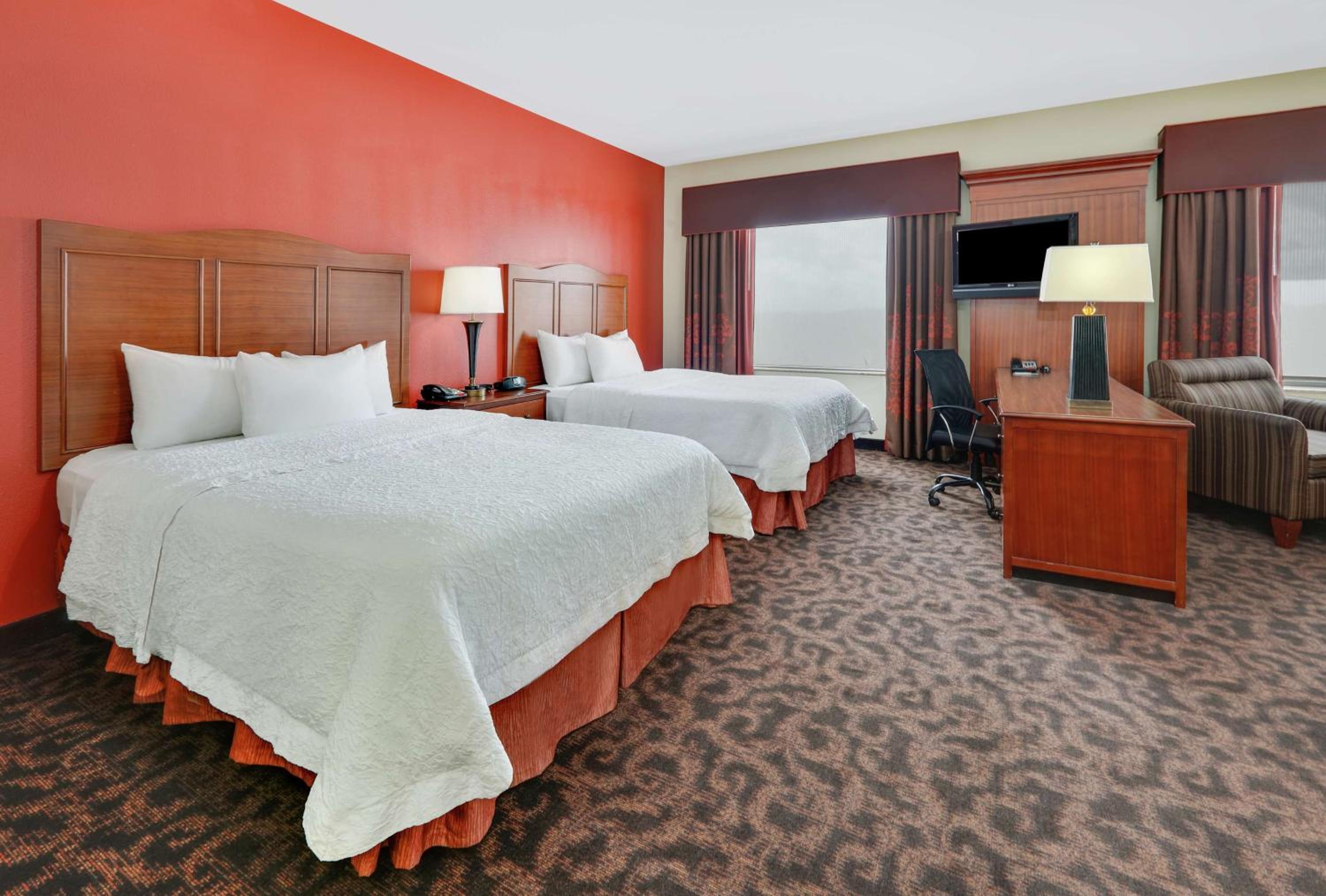 Studio Suite with Two Queen Beds and Sofa Bed - Non-Smoking - Photo 1
