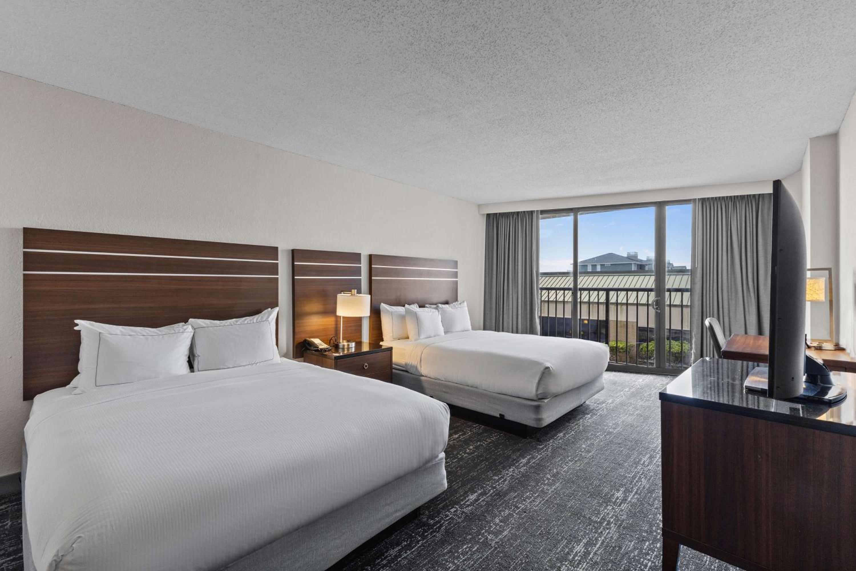 Queen Room with Two Queen Beds with Balcony - Non-Smoking