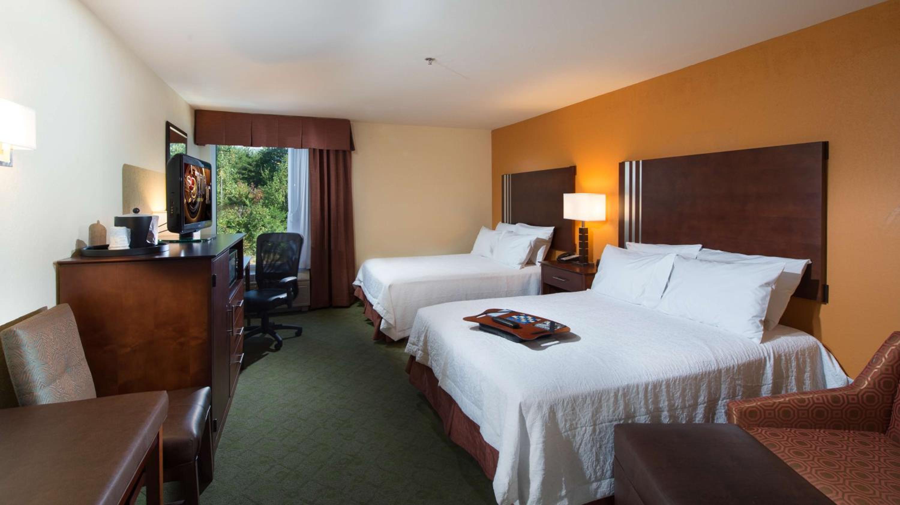 Room with Two Queen Beds - Non-Smoking - Photo 1