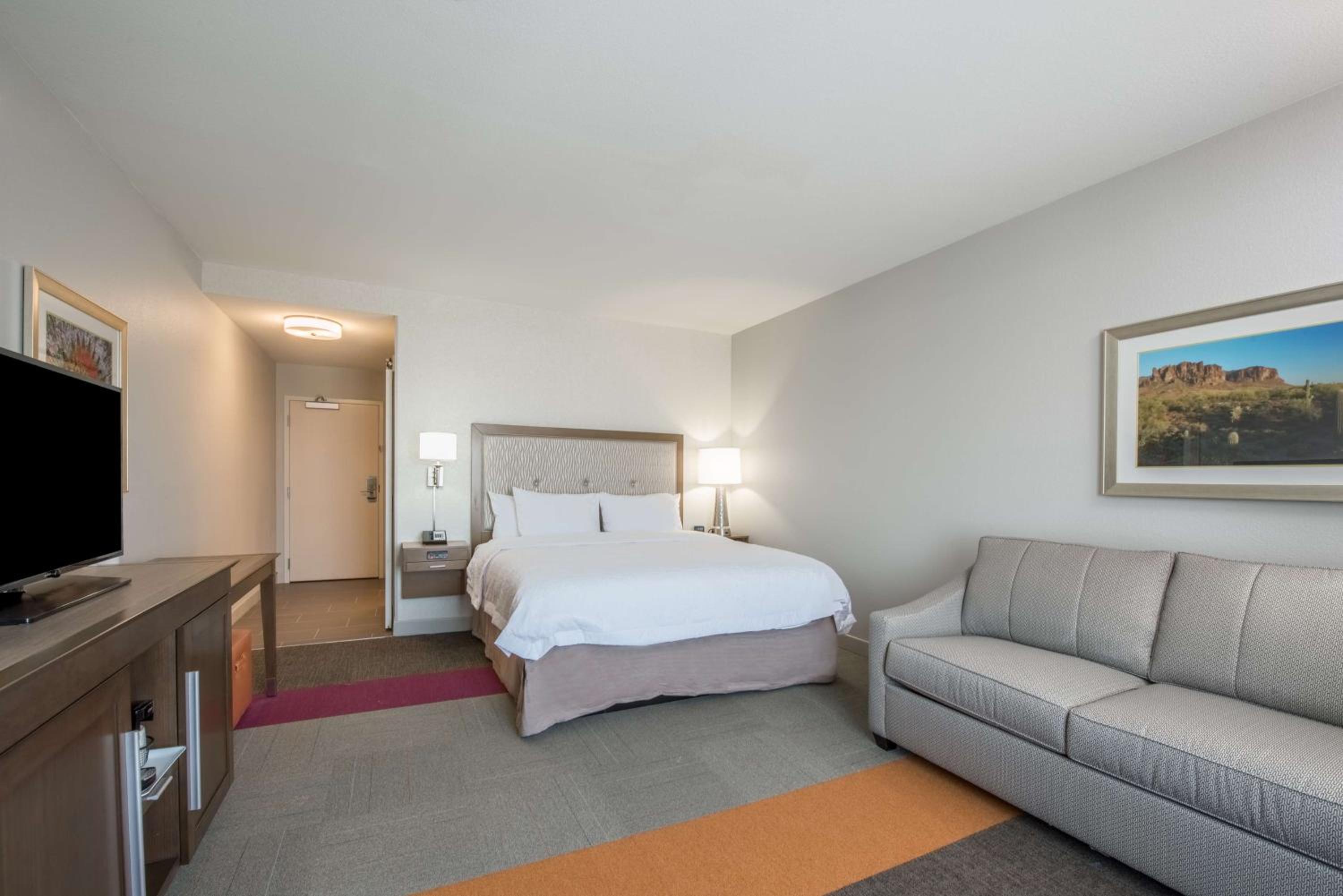 King Room with Sofa Bed - Non-Smoking