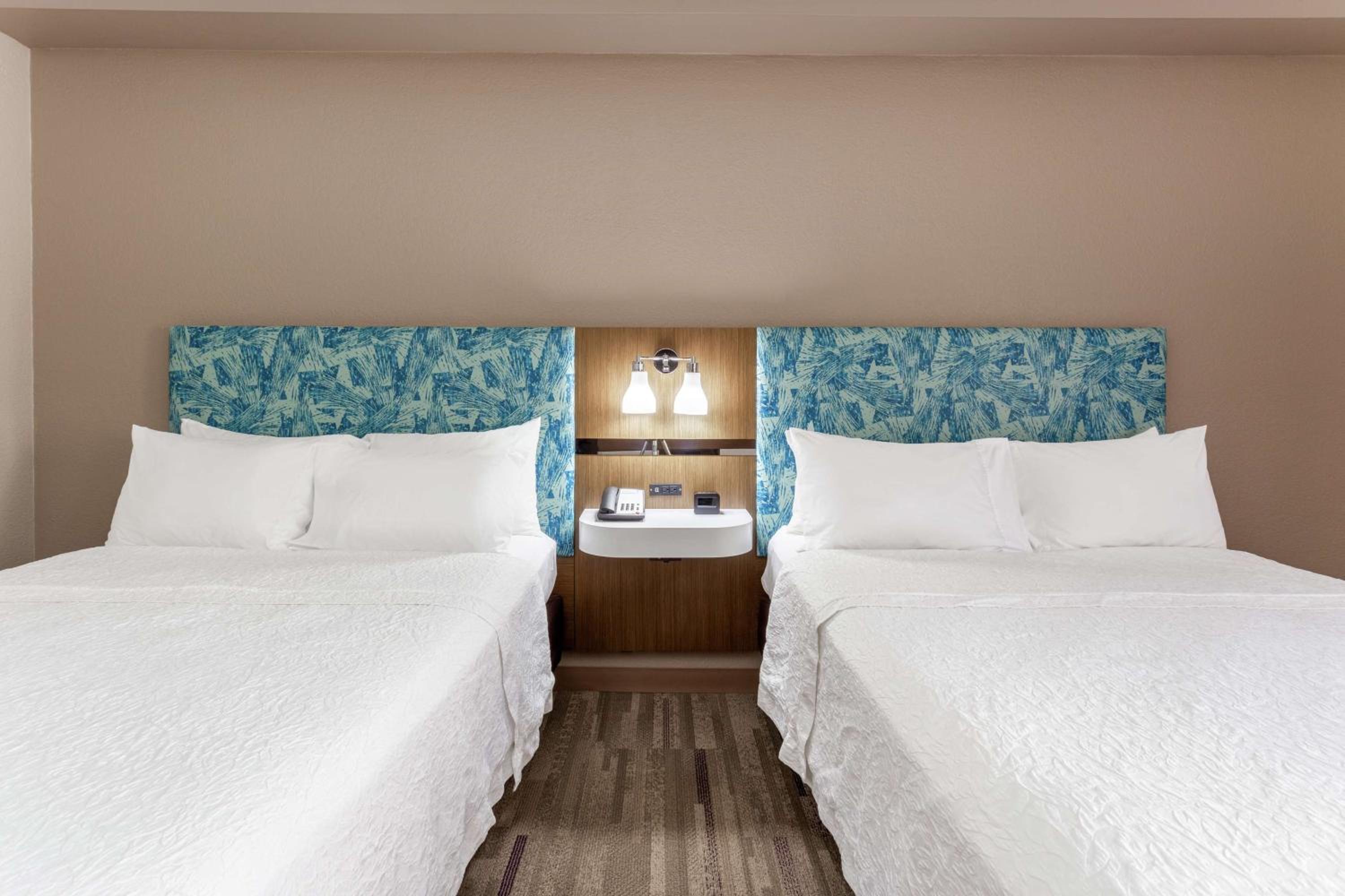 Double Room with Two Double Beds - Non-Smoking - Photo 1