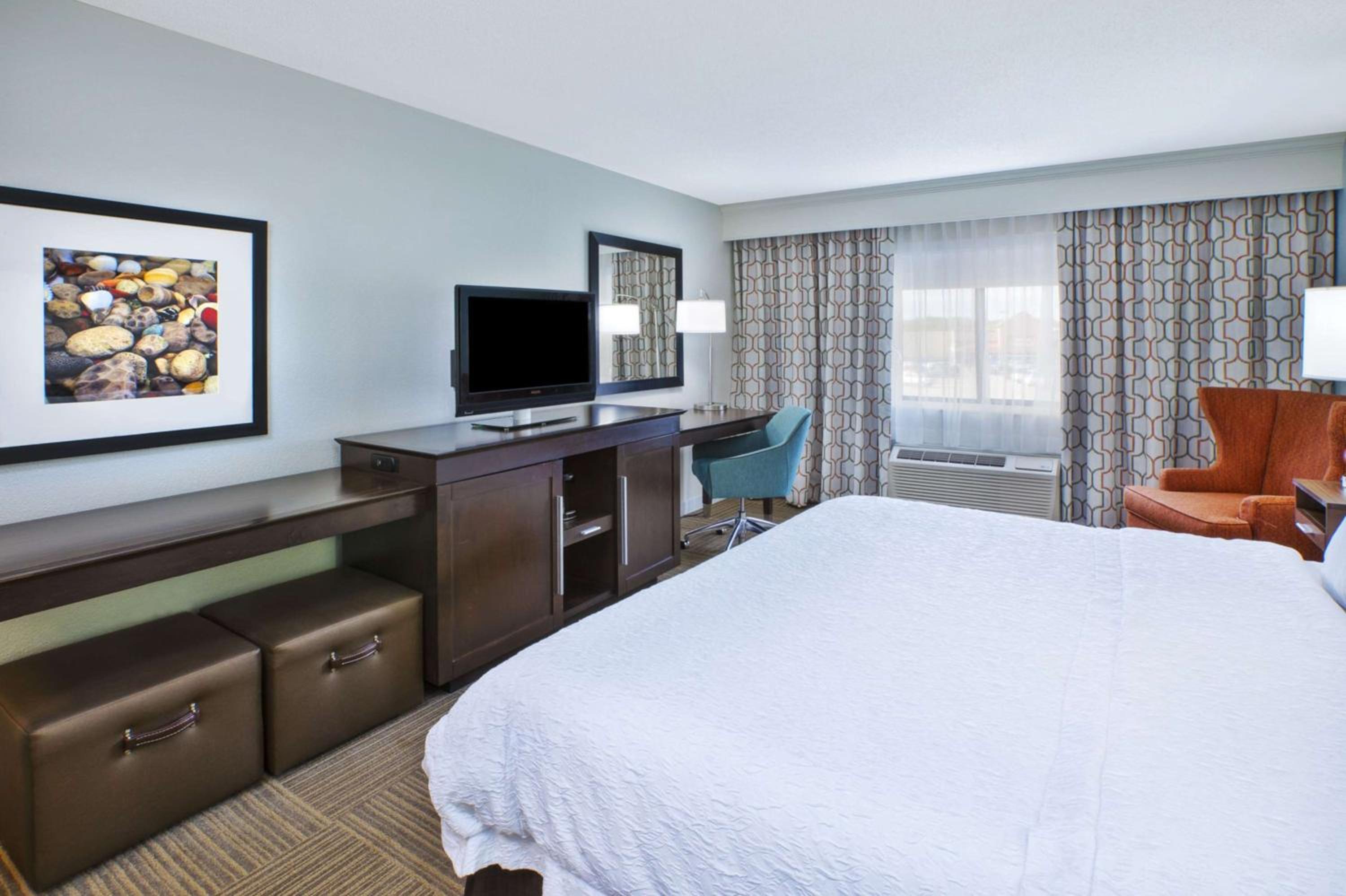 King Room - Mobility Access/Non-Smoking - Photo 2