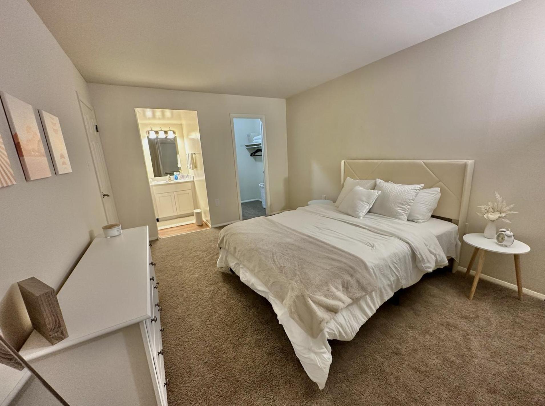 Two-Bedroom Apartment photo 1