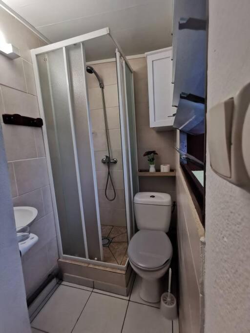 One-Bedroom House photo 2