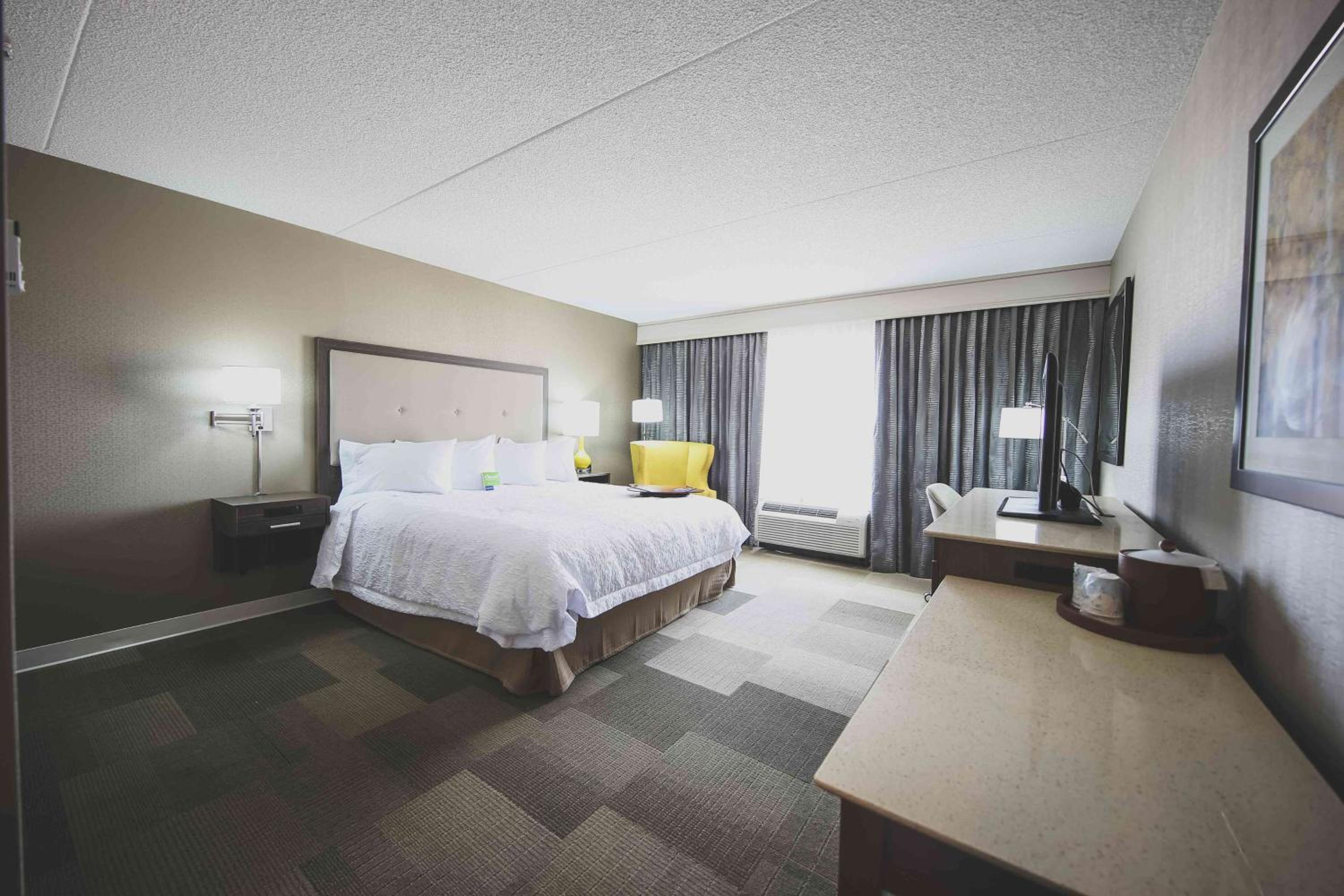 Standard King Room - Non-Smoking  photo 1