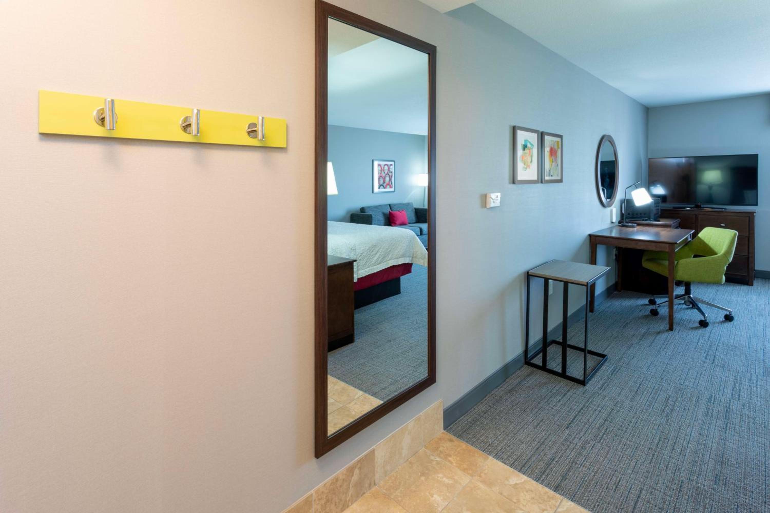 King Room with Study photo 3