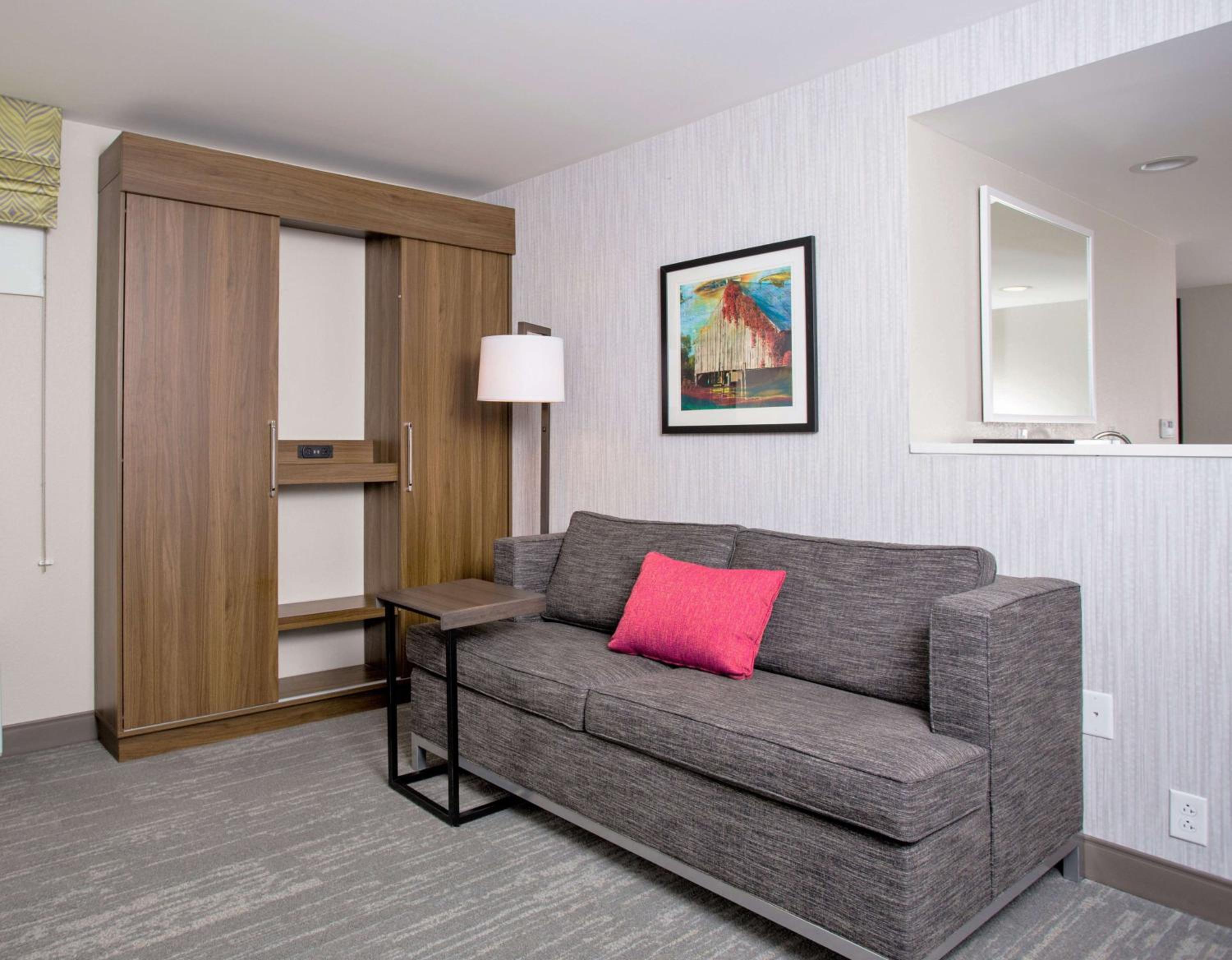 King Studio Suite - Non-Smoking - Photo 5