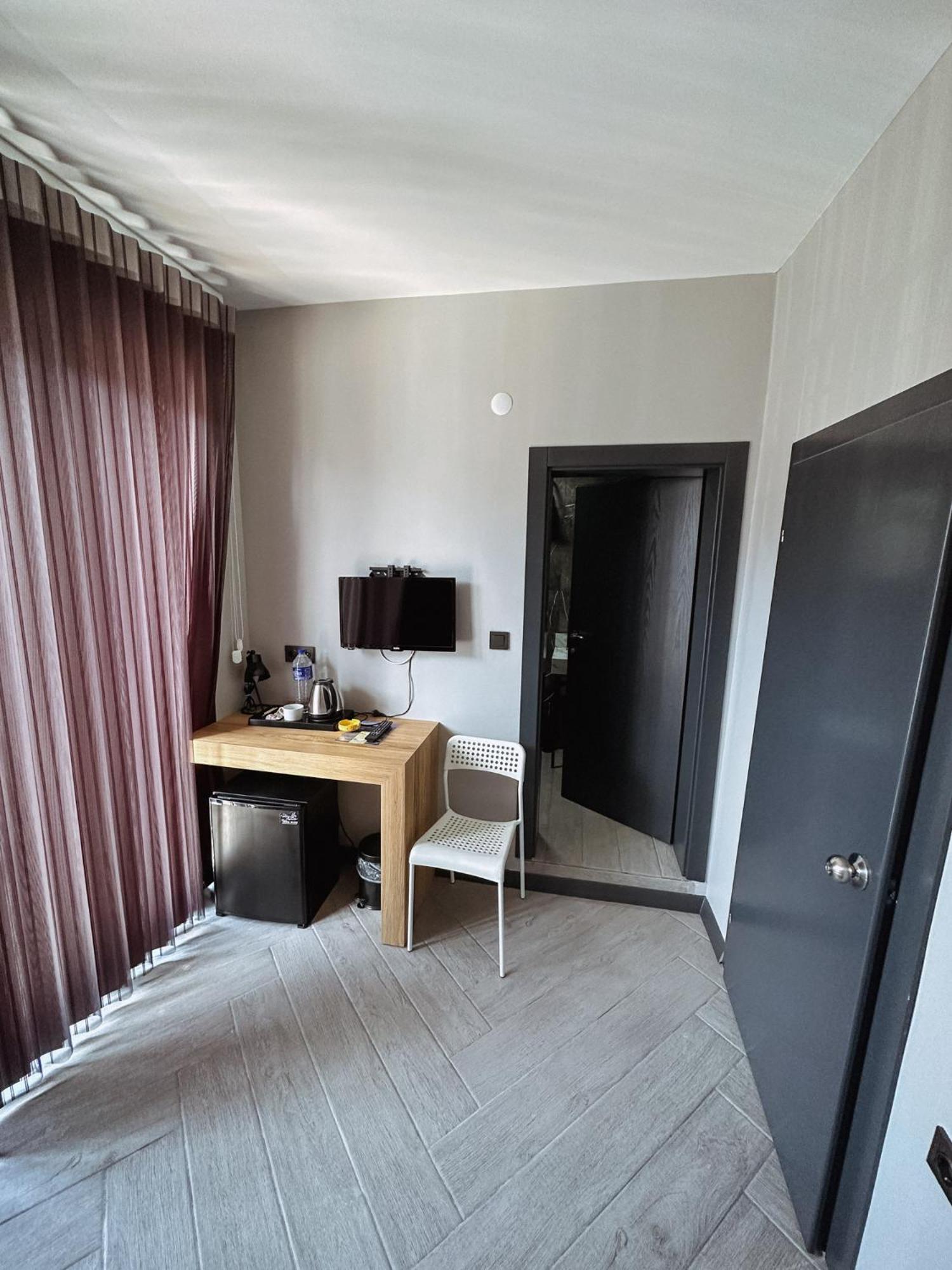 Standard Double Room photo 2