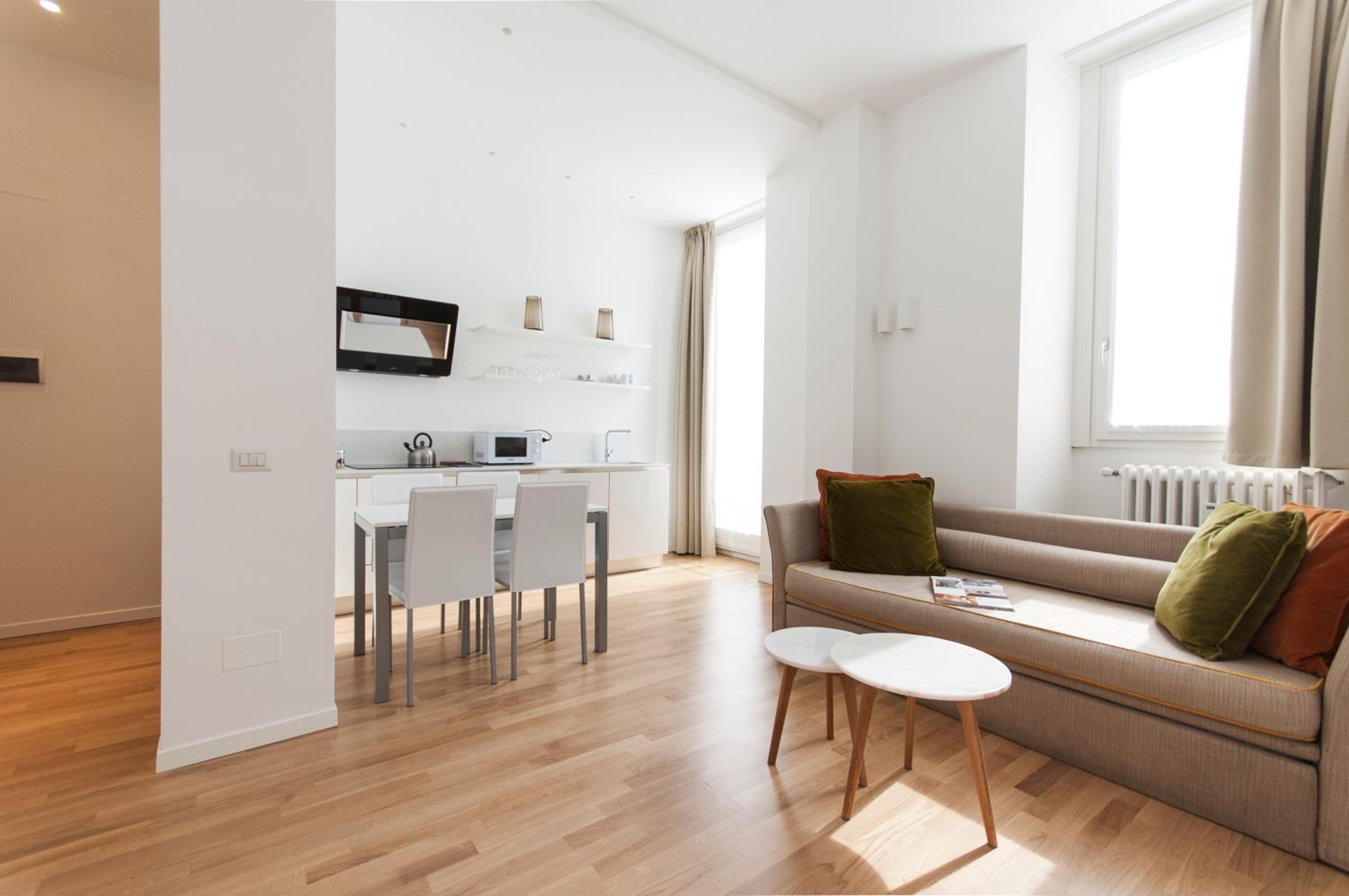 Deluxe One-Bedroom Apartment - Via Santa Cecilia 2