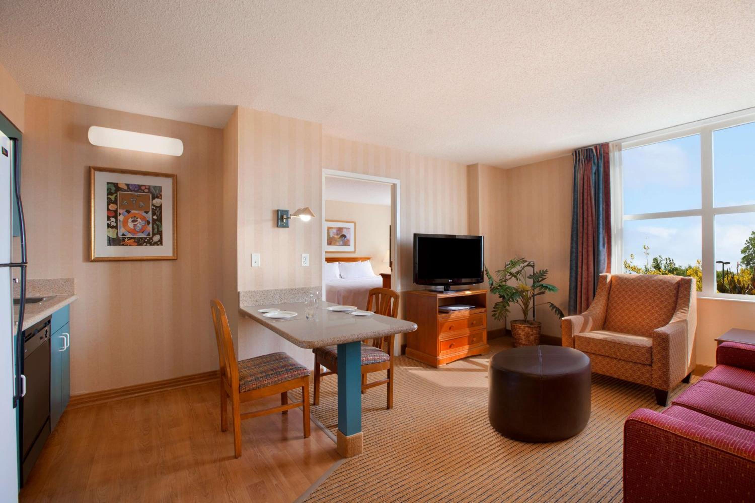 One-Bedroom King Suite - Non-Smoking - Photo 1
