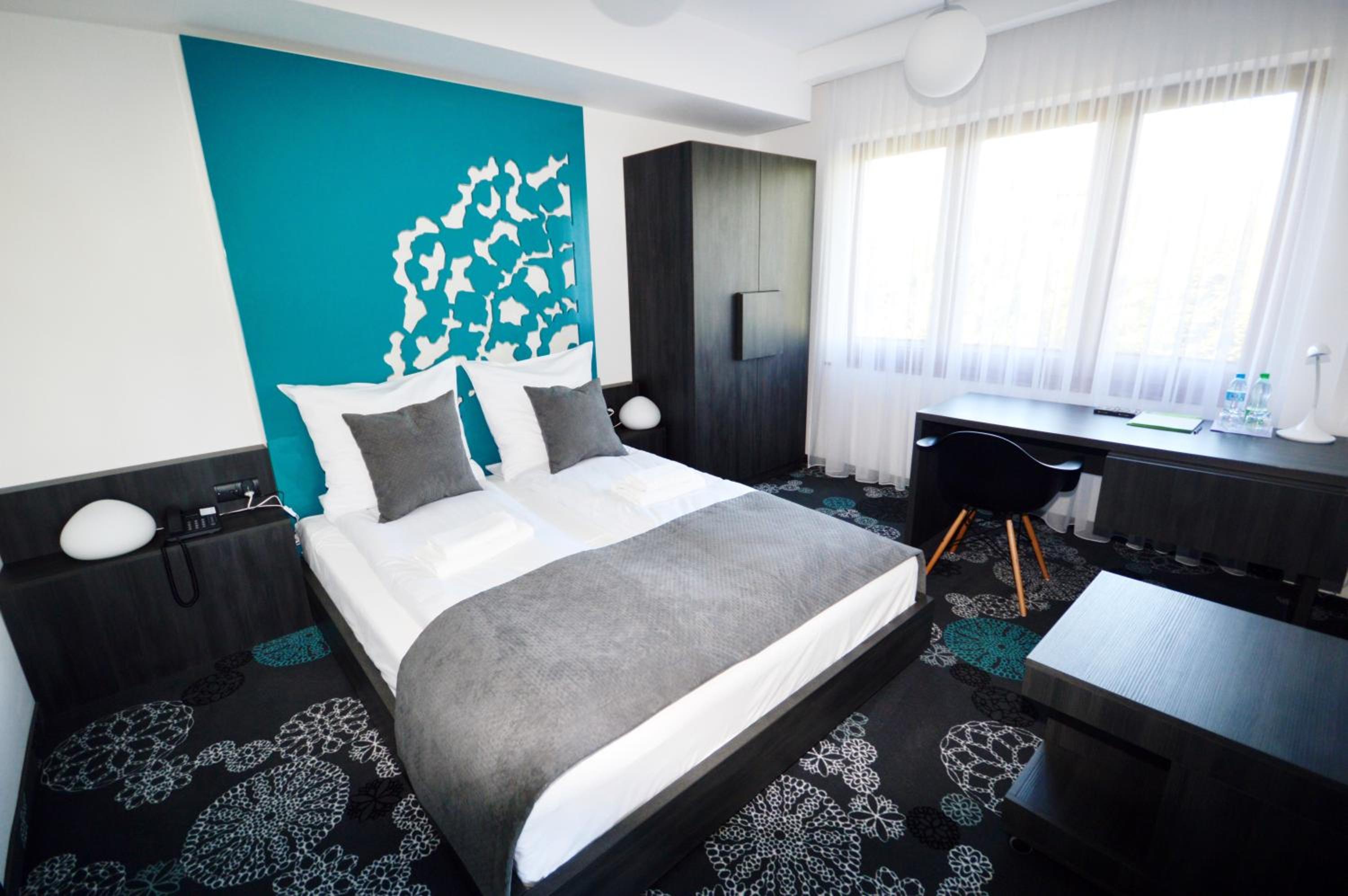 Deluxe Double Room with Terrace - Photo 4