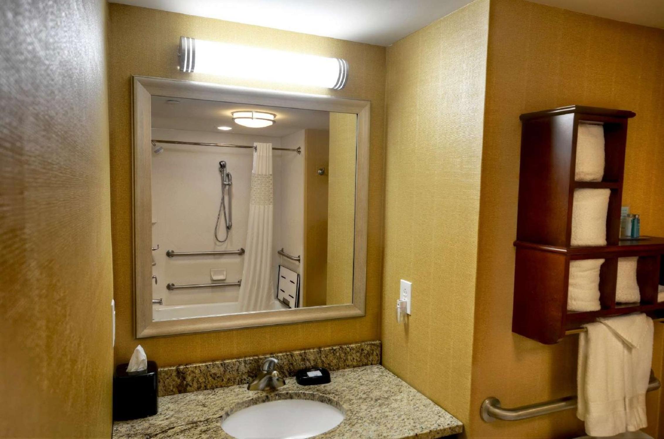 King Studio Suite - Non-Smoking - Photo 2