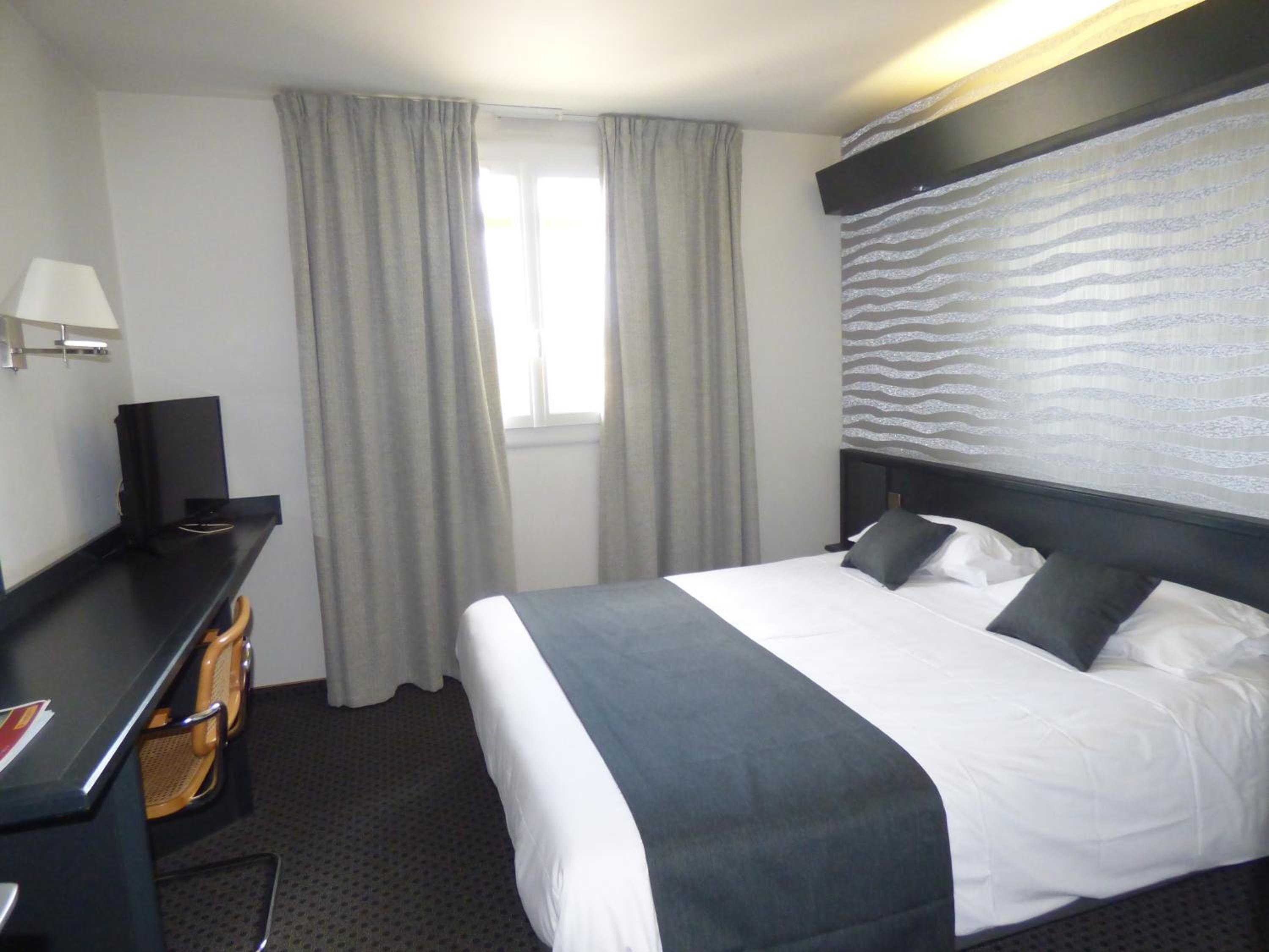 Standard Double Room - Photo 4