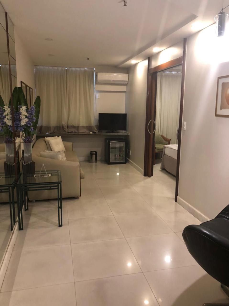 Queen Suite with Spa Bath photo 2