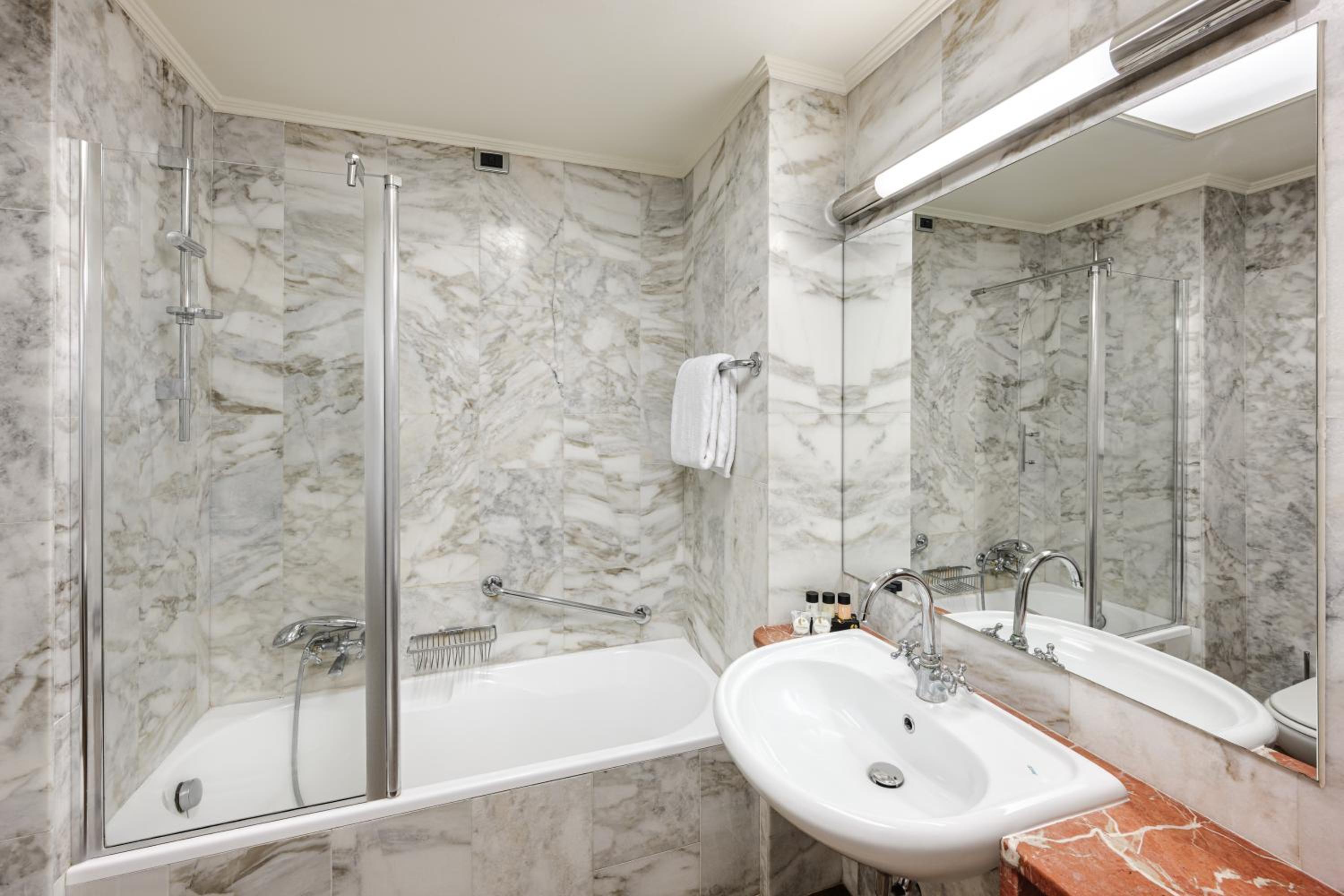 Classic Single Room