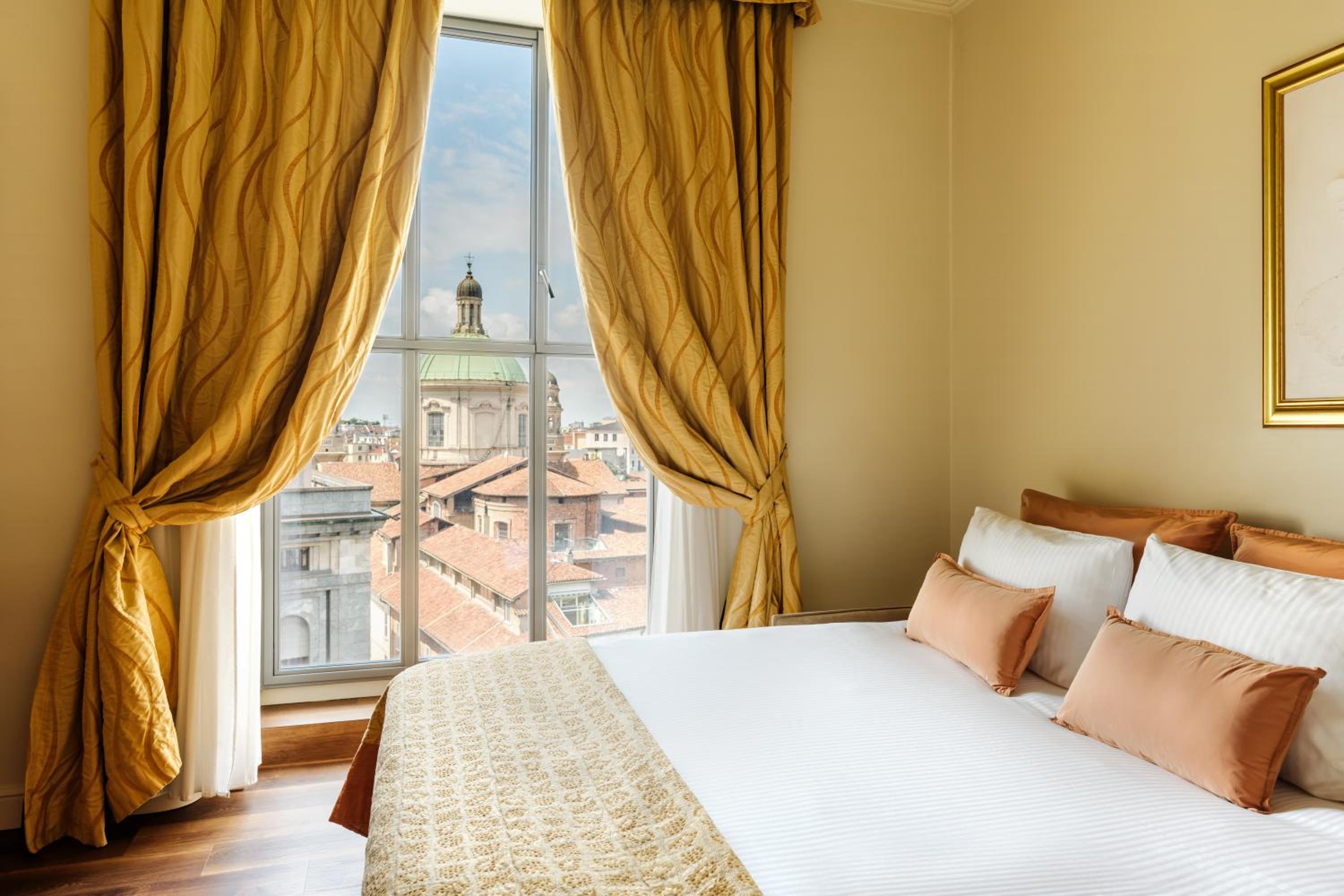 Classic Double or Twin Room - Photo 9