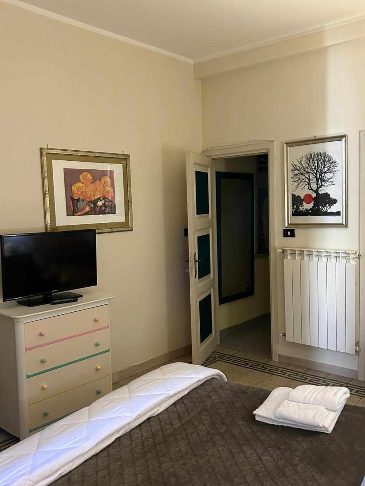 Standard Double Room photo 3