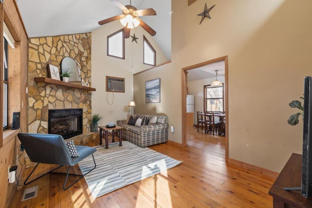 One-Bedroom House photo 1
