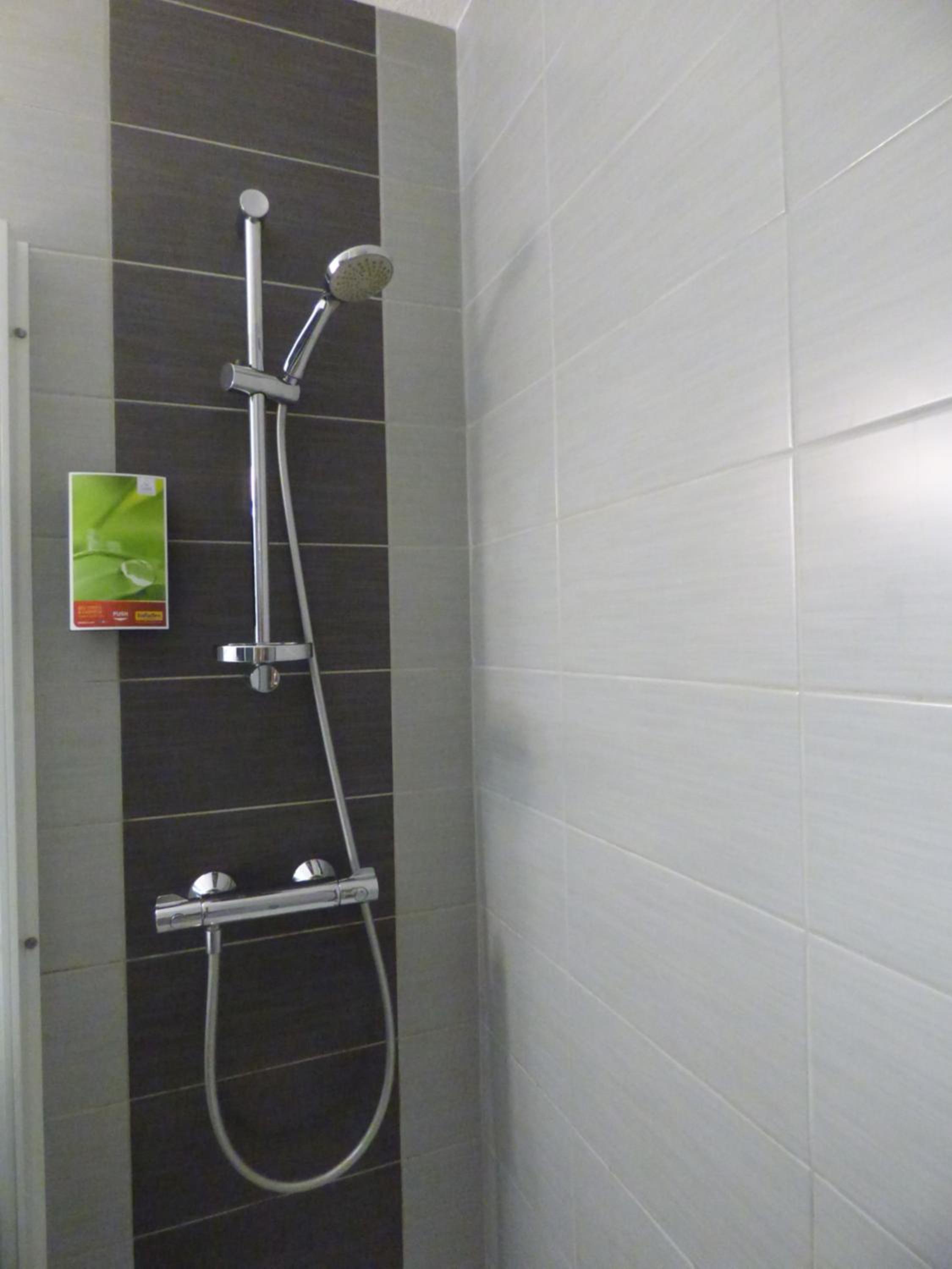 Standard Double Room - Photo 2