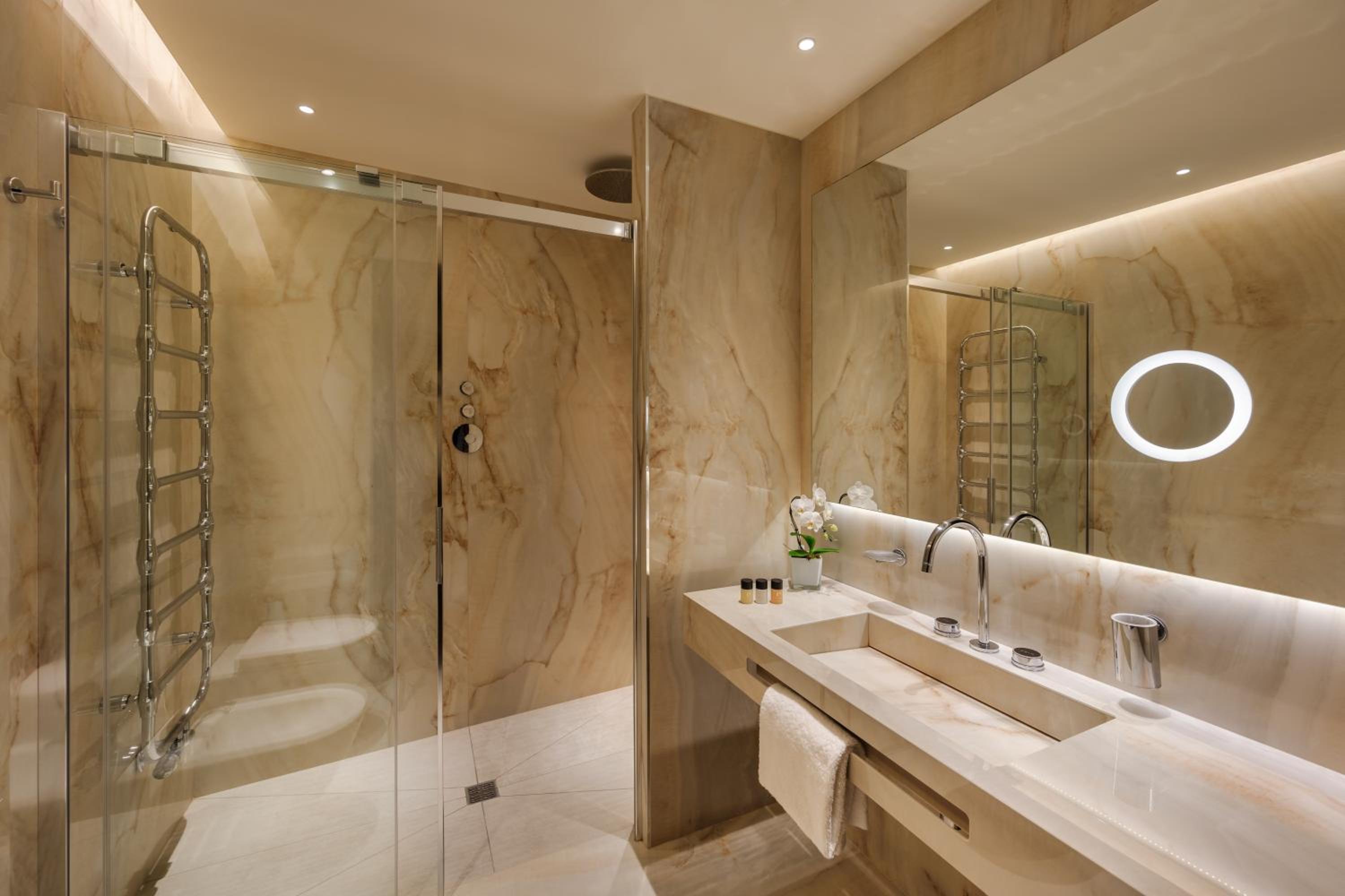 Executive Junior Suite - Photo 5