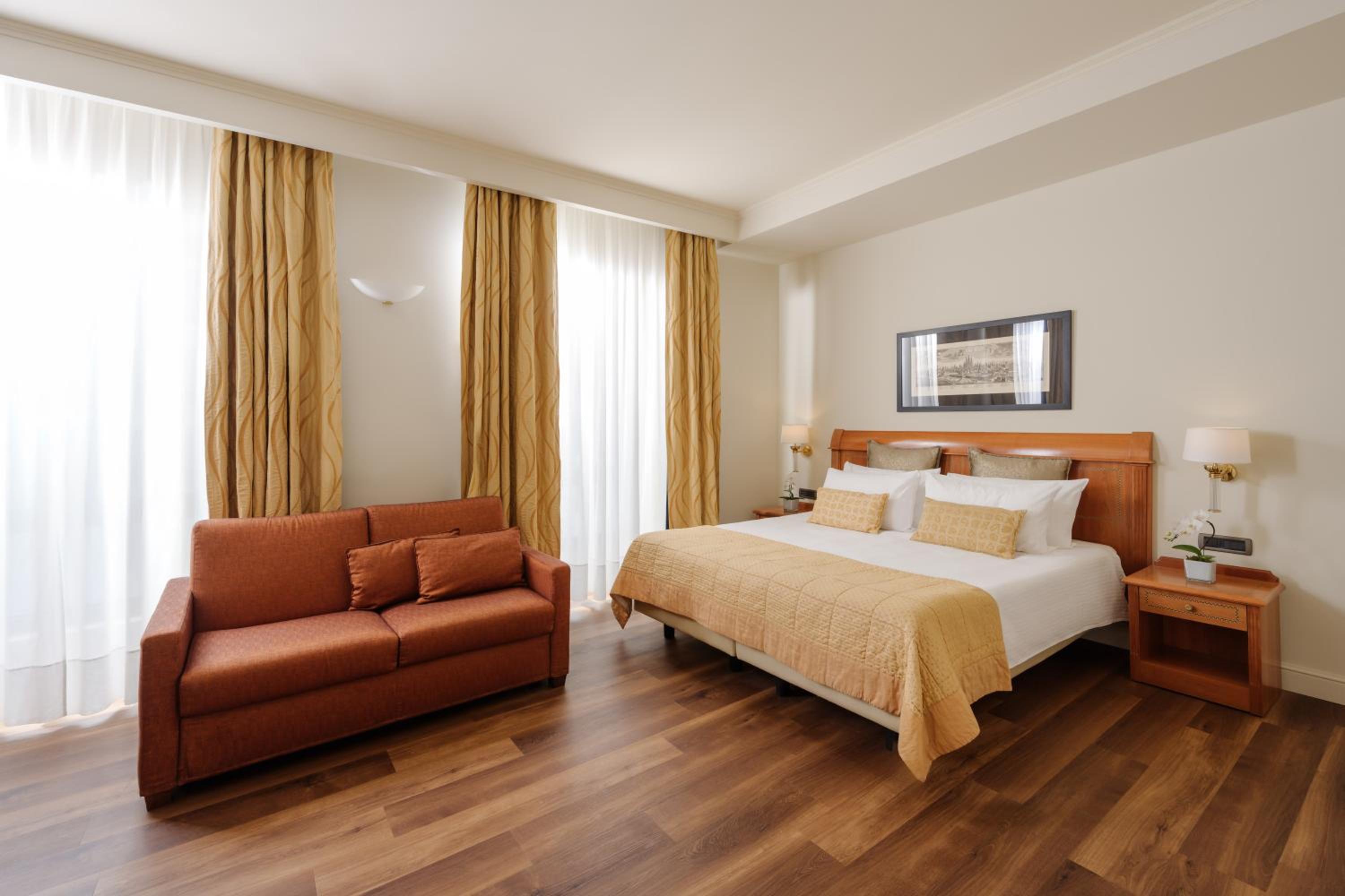 Superior Triple Room