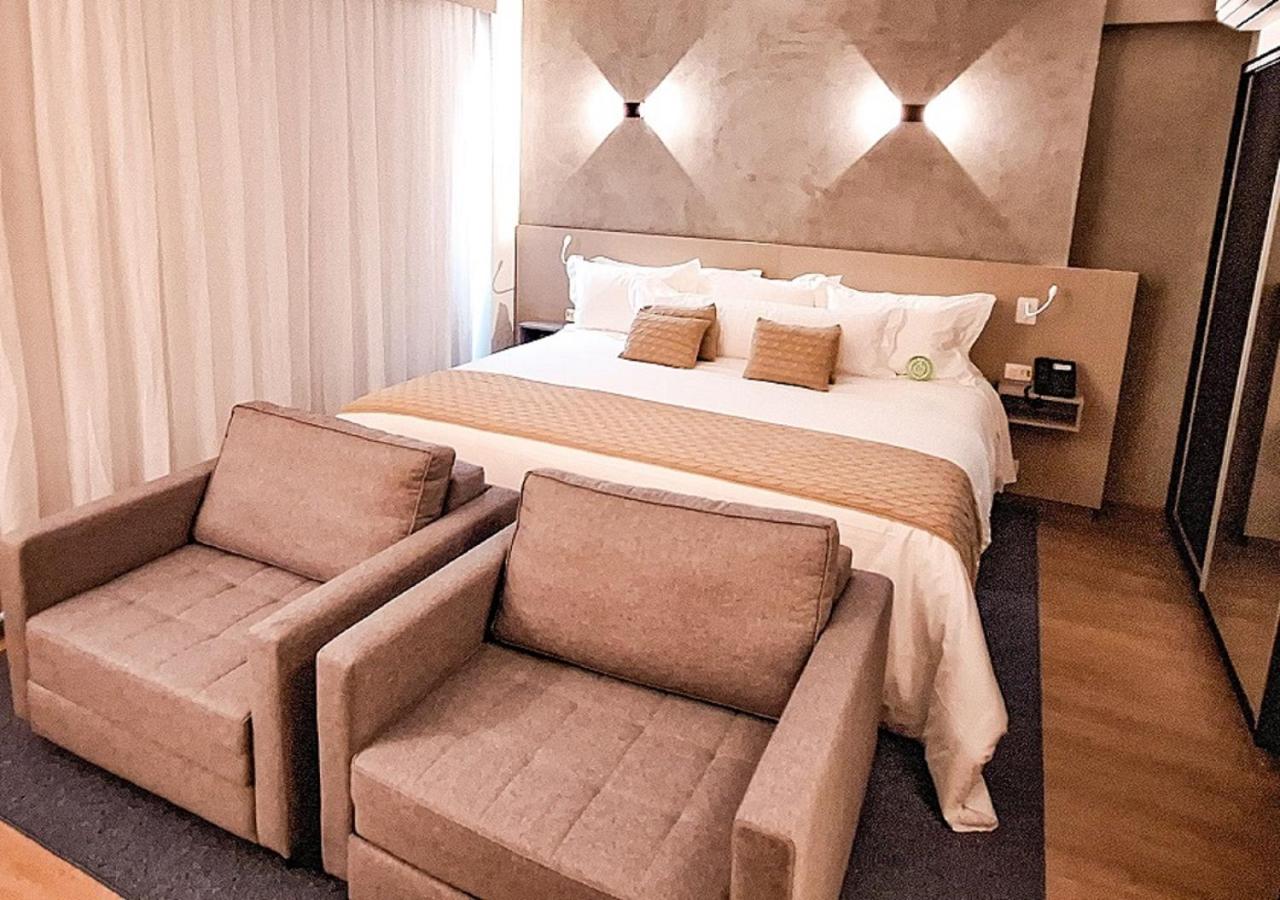 eSuites Virgínia Luxemburgo — Deluxe King Suite