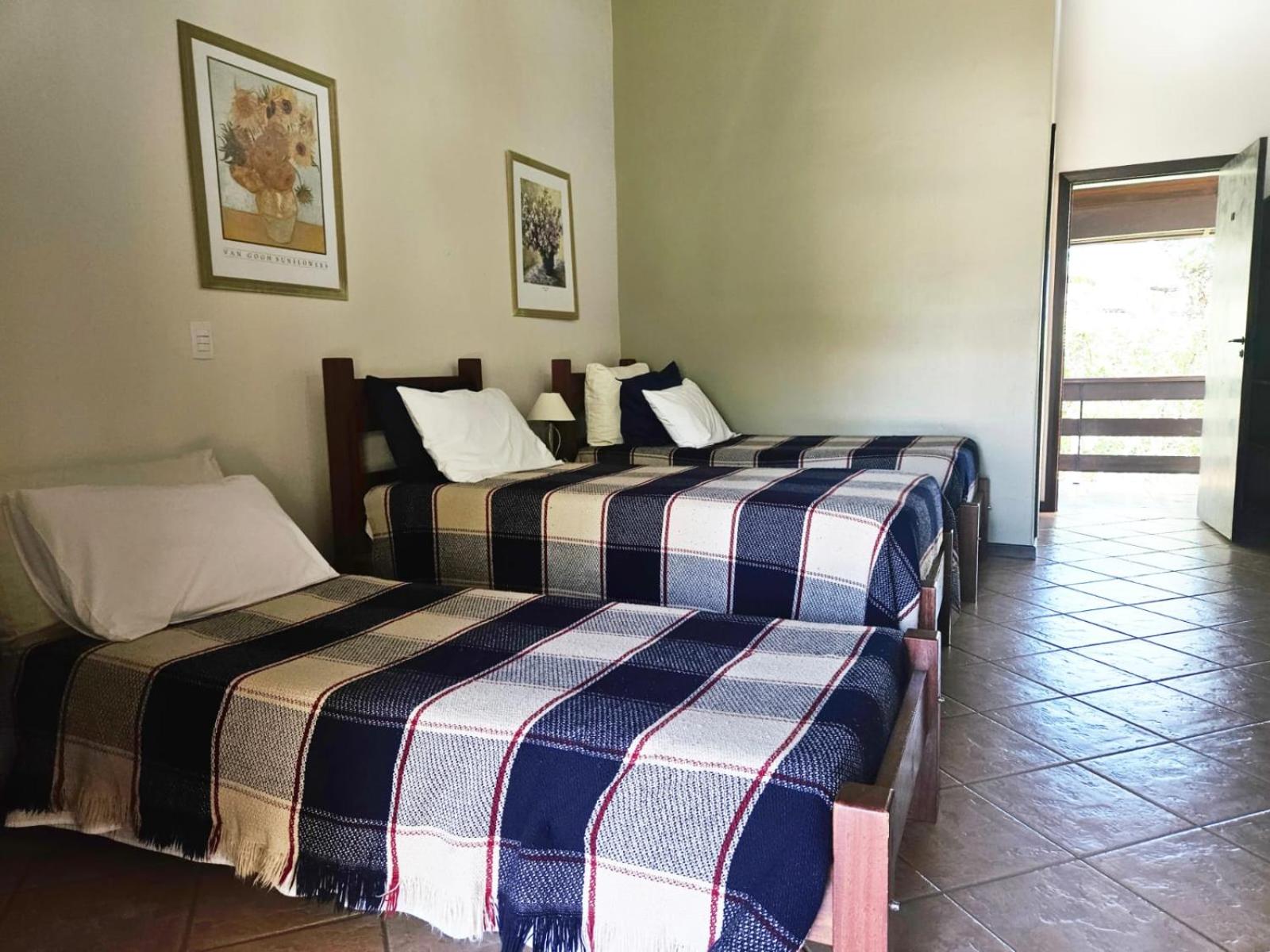 Standard Twin Room photo 3