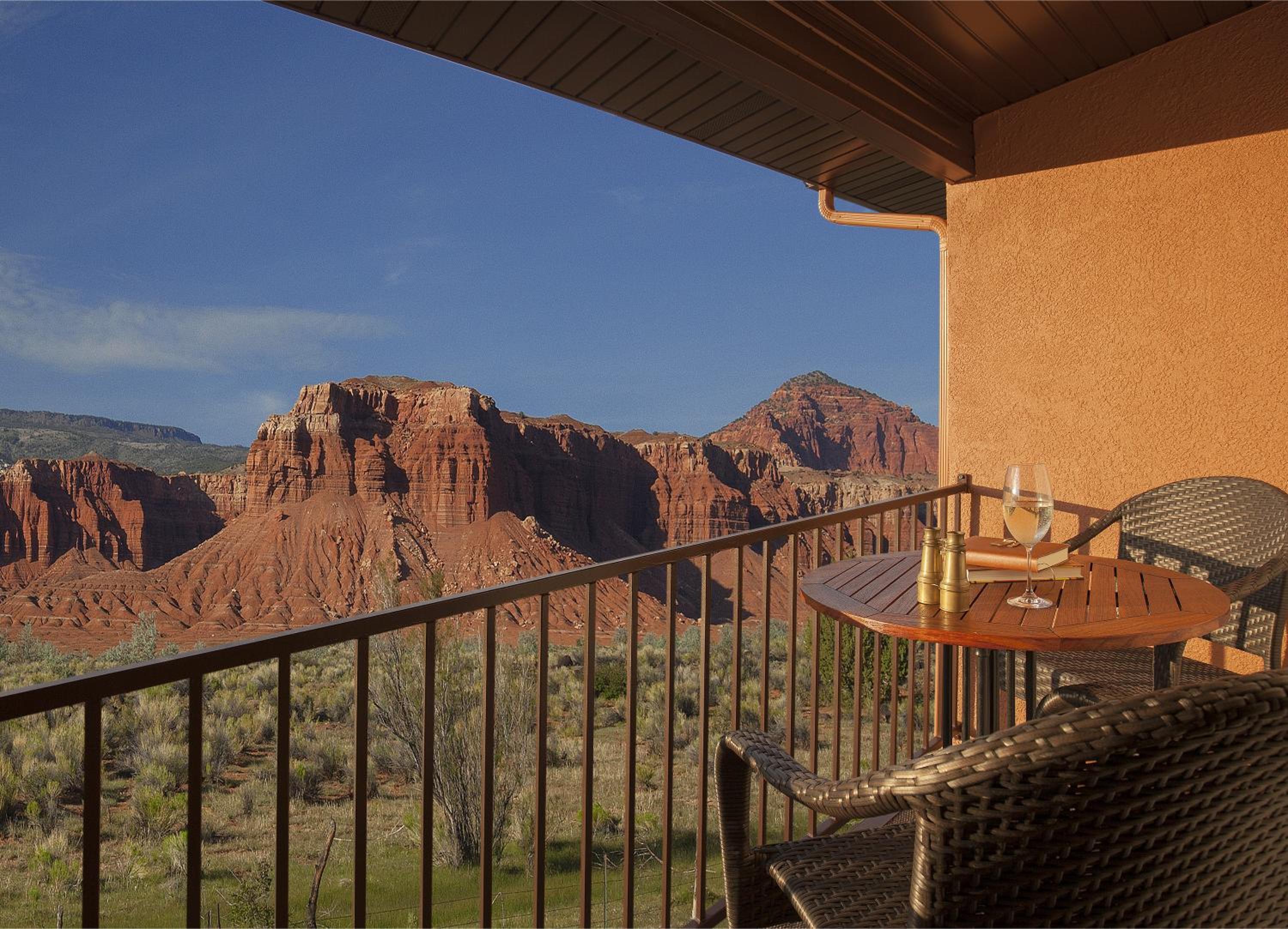 Superior Queen Room with Two Queen Beds and Balcony- Handicap Accessible - Photo 5