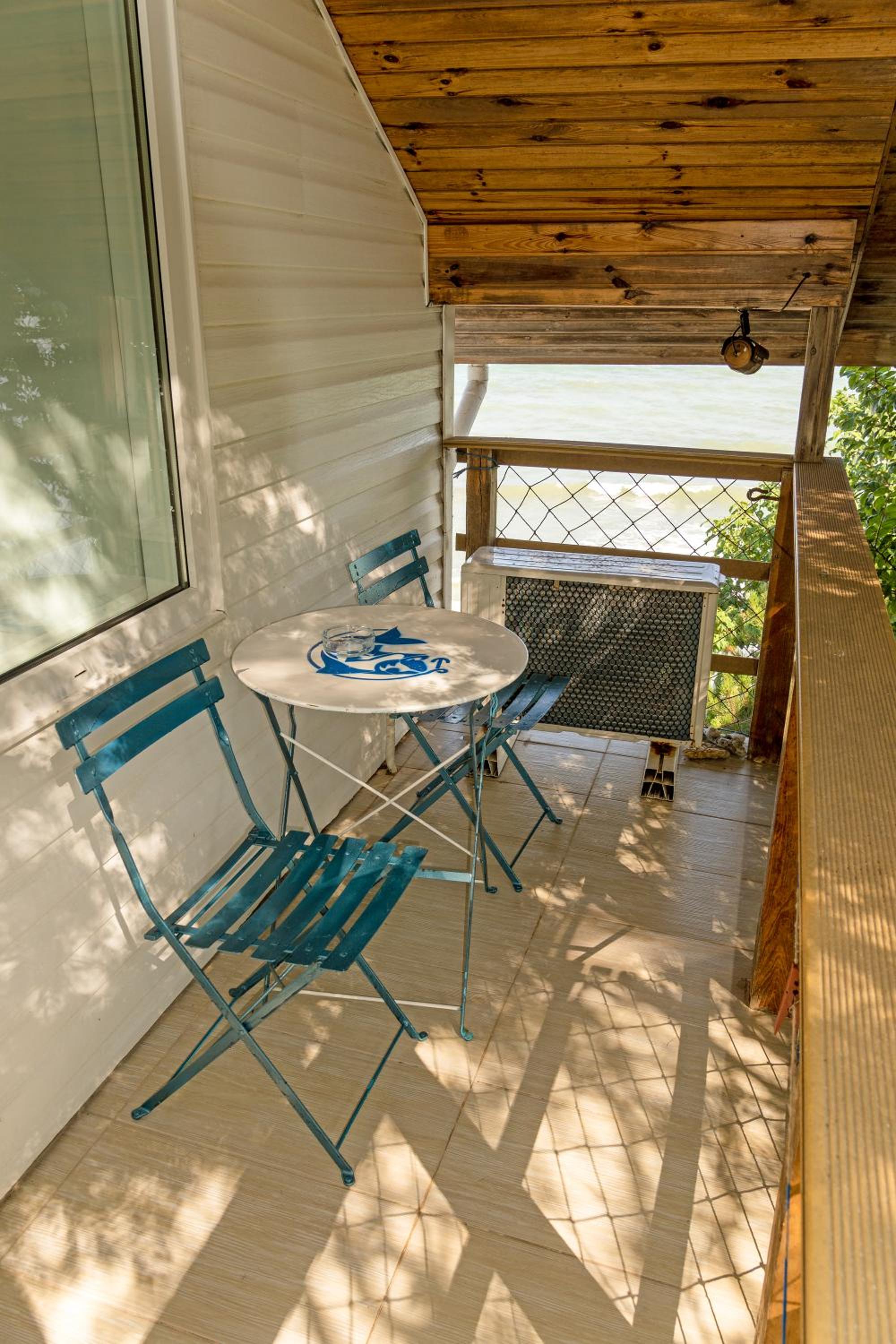 Double Room with Sea View - Photo 12