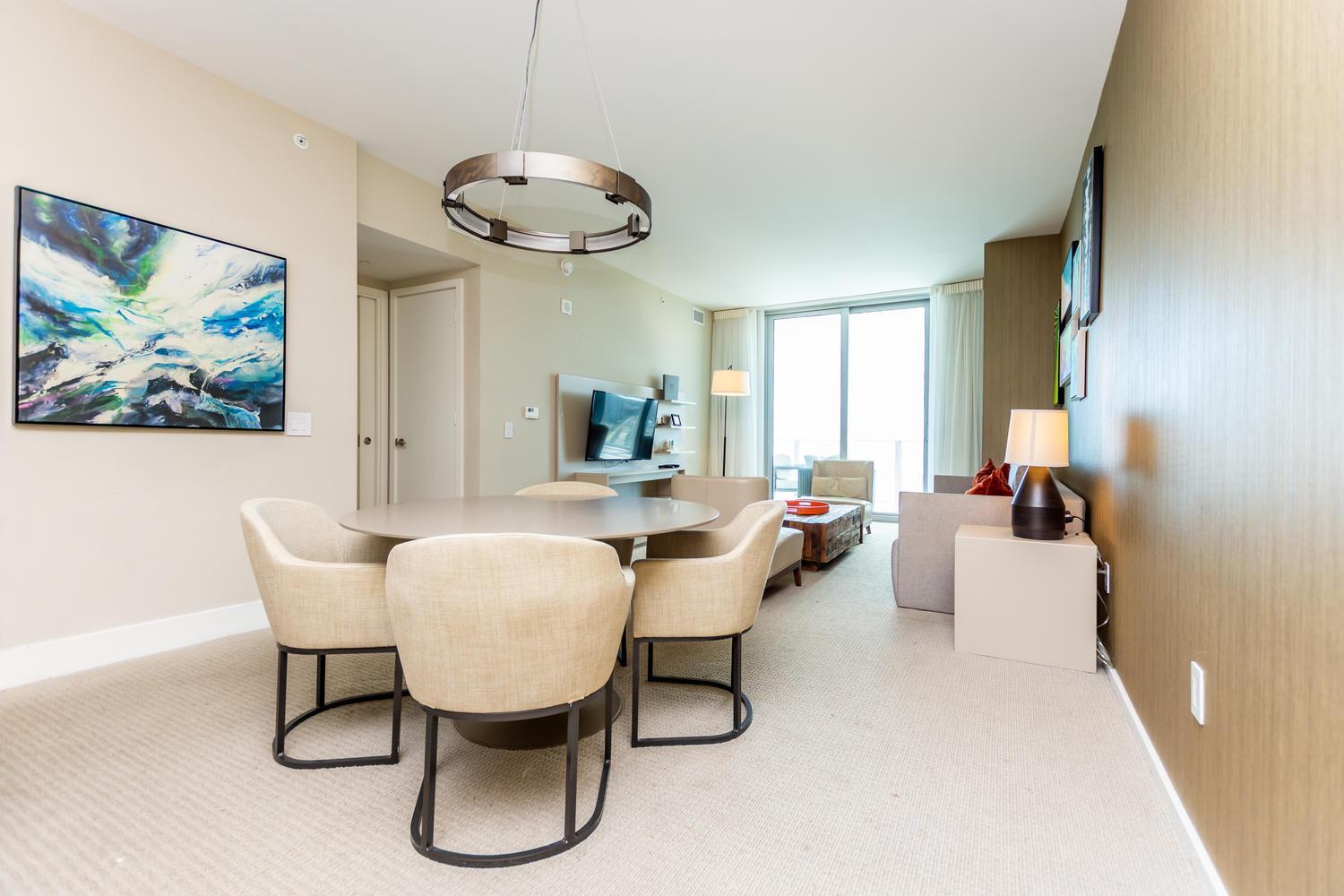 Deluxe Apartment