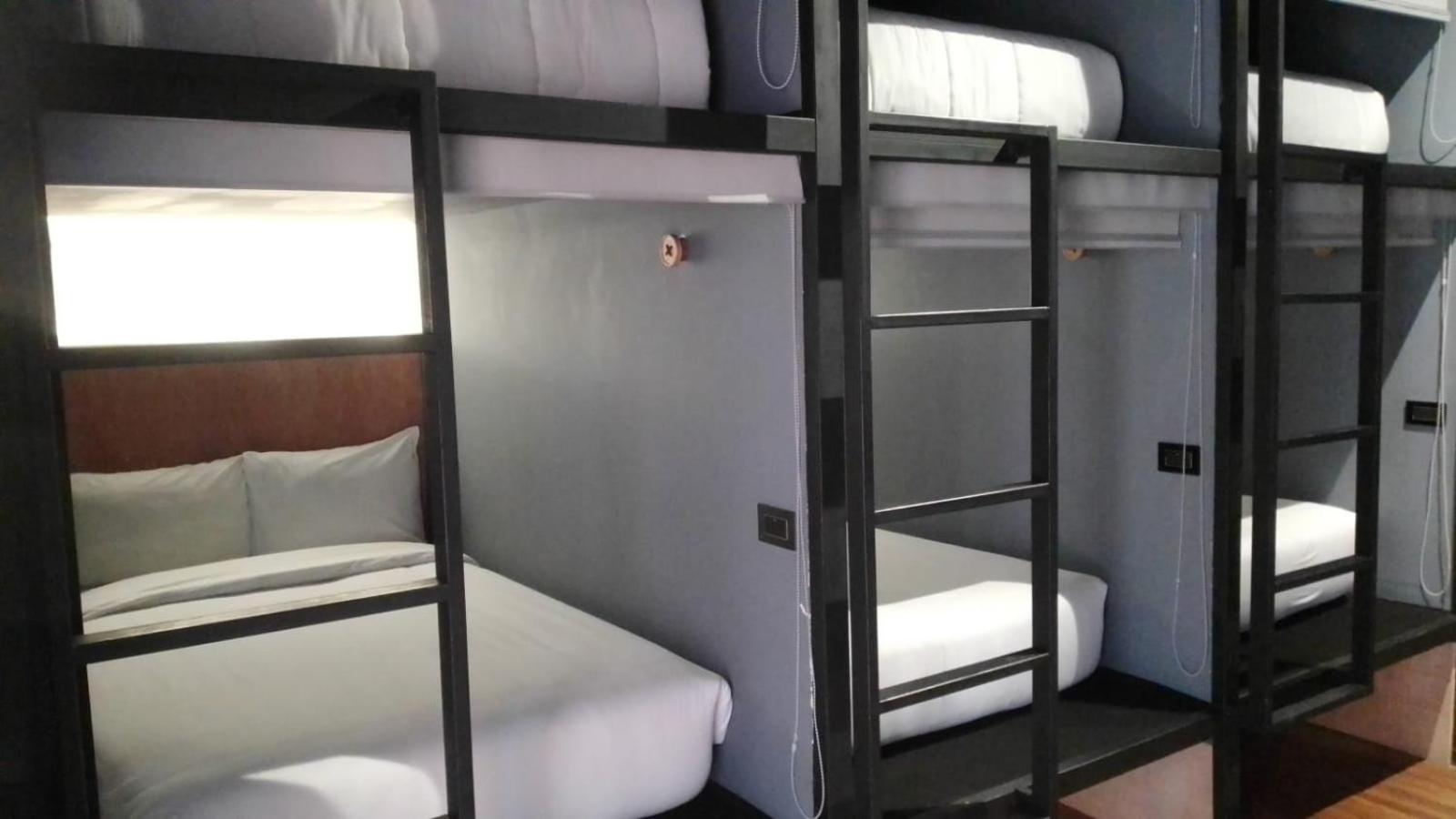 Bed in 12-Bed Mixed Dormitory Room photo 1