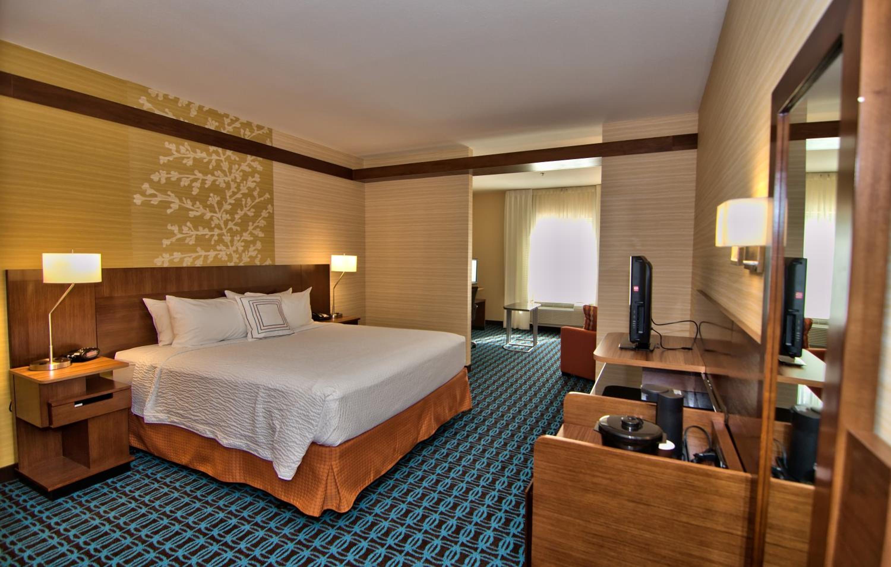 One-Bedroom King Suite photo 3