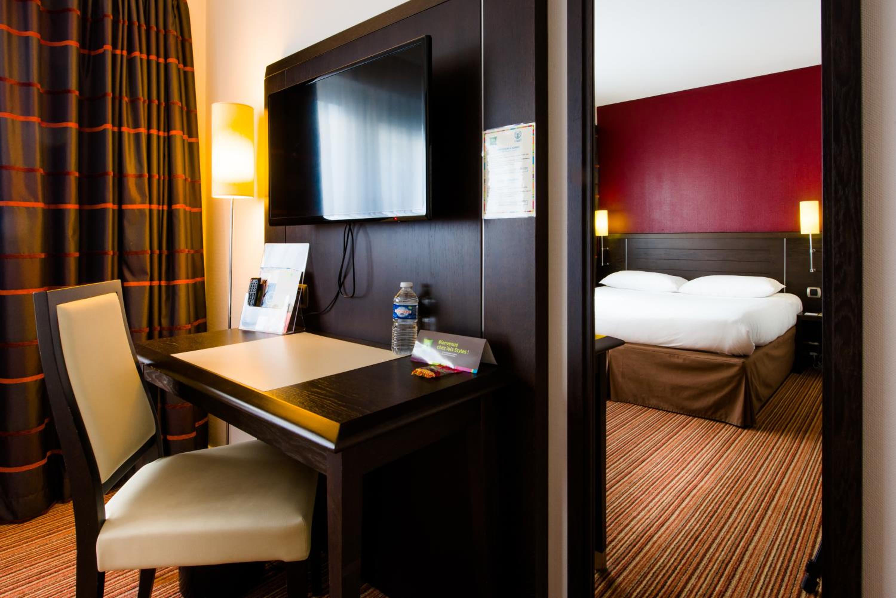 Standard Double Room - Photo 5