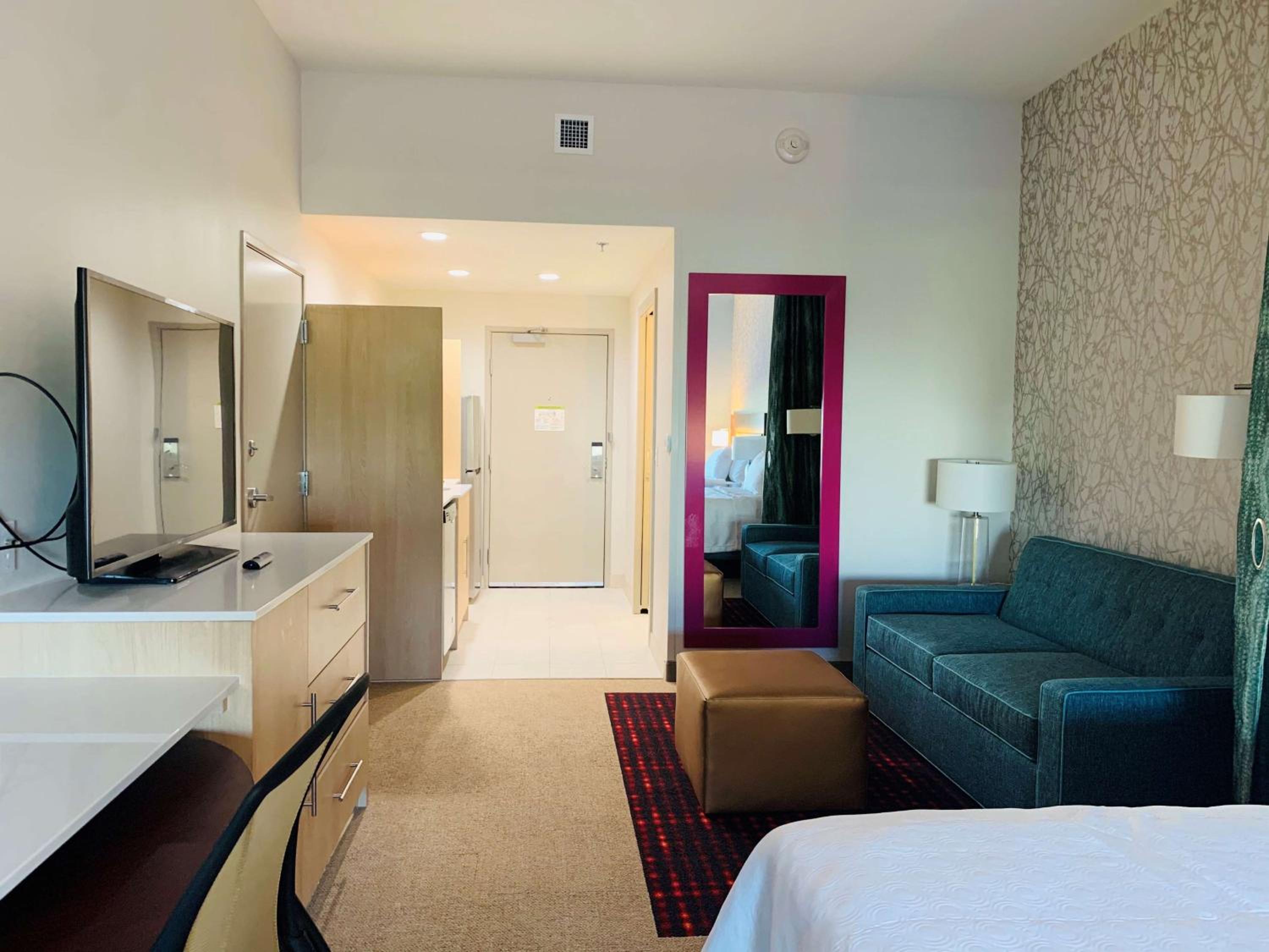 King Studio Suite - Non-Smoking - Photo 1
